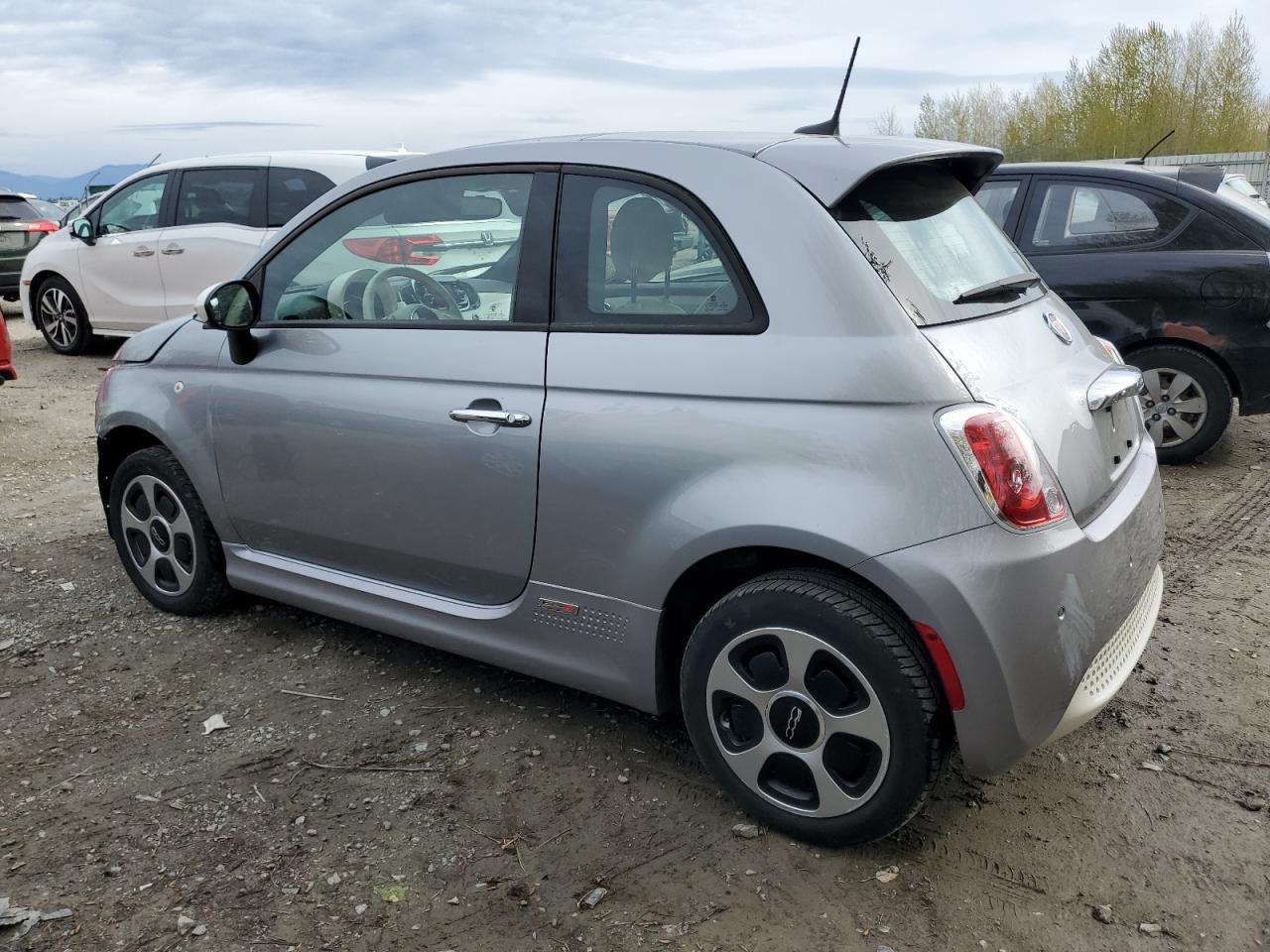 Photo 1 VIN: 3C3CFFGE8KT686329 - FIAT 500 