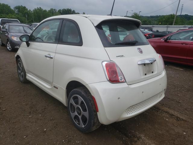 Photo 2 VIN: 3C3CFFGE9DT744242 - FIAT 500E 