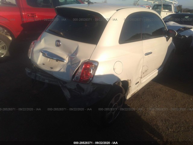 Photo 3 VIN: 3C3CFFGE9ET225290 - FIAT 500E 