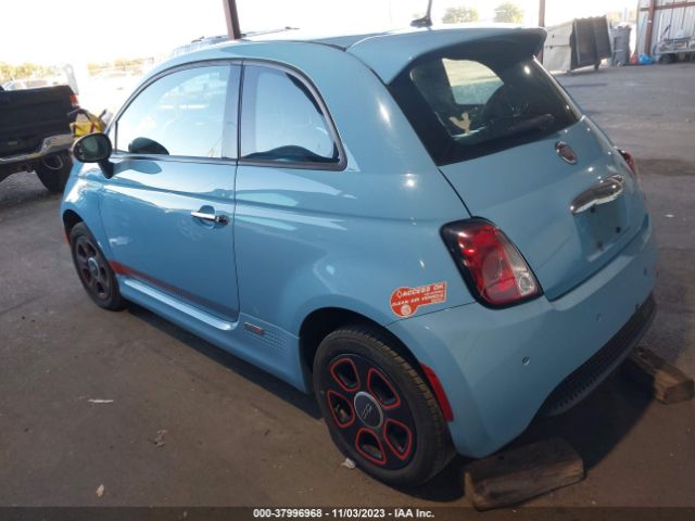 Photo 2 VIN: 3C3CFFGE9FT522898 - FIAT 500E 