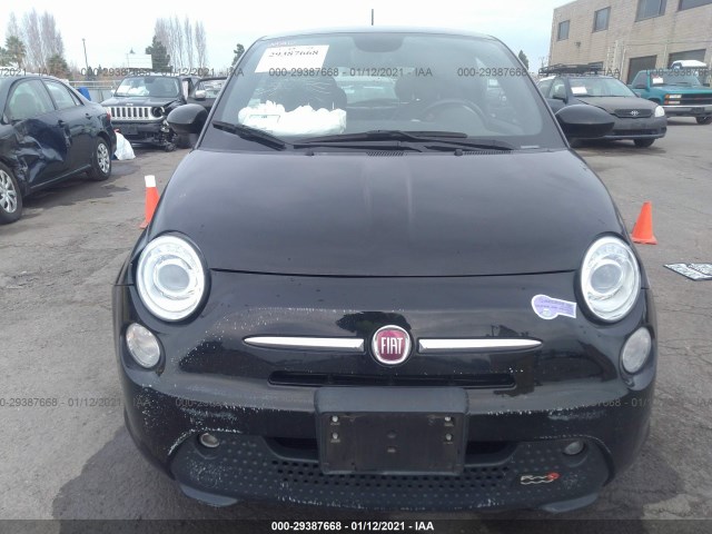 Photo 5 VIN: 3C3CFFGE9FT561636 - FIAT 500E 