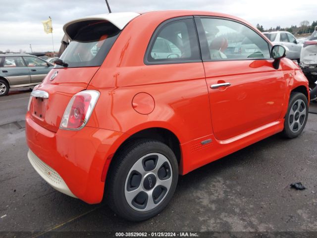 Photo 3 VIN: 3C3CFFGEXDT752625 - FIAT 500E 