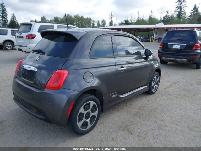 Photo 3 VIN: 3C3CFFGEXFT726027 - FIAT 500E 