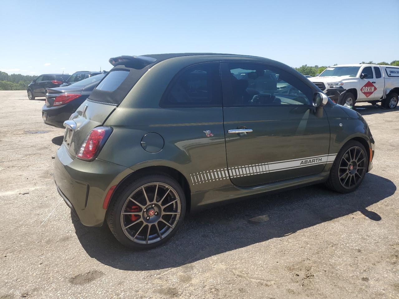 Photo 2 VIN: 3C3CFFJH5JT377760 - FIAT 500 