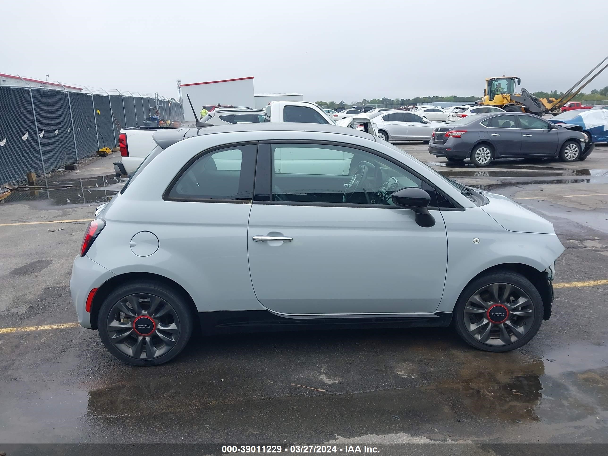 Photo 12 VIN: 3C3CFFKR6HT700165 - FIAT 500 