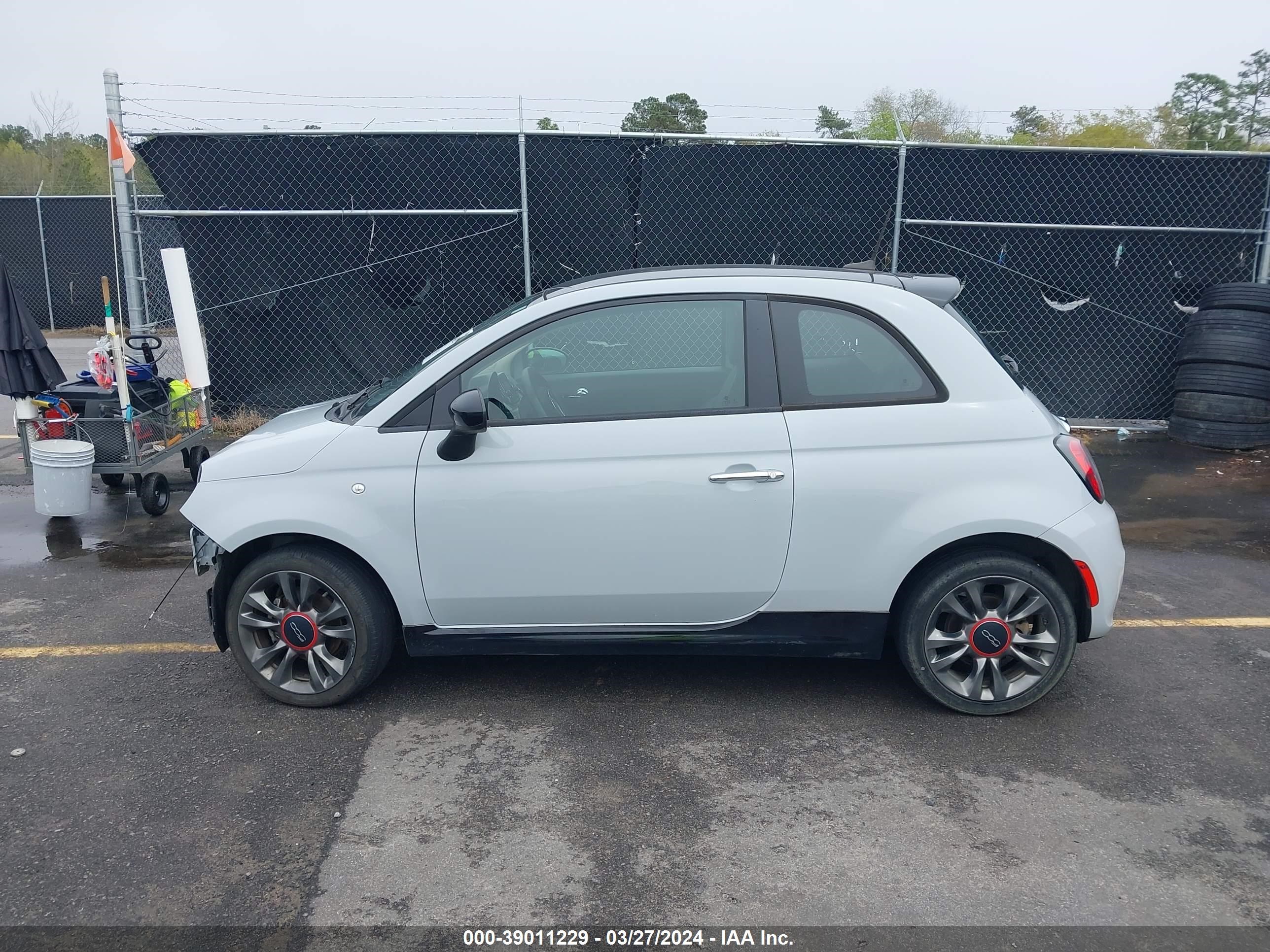 Photo 13 VIN: 3C3CFFKR6HT700165 - FIAT 500 