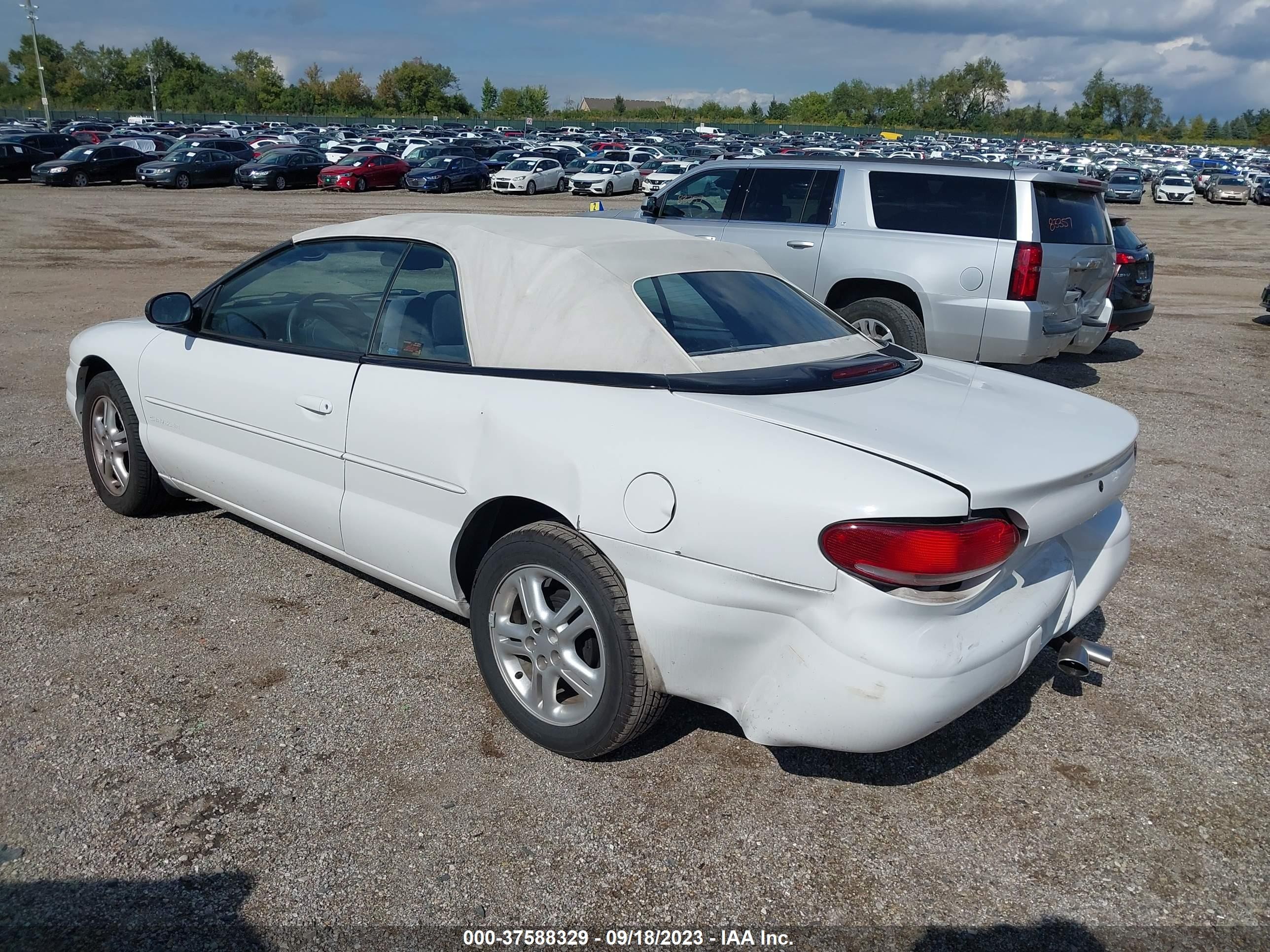 Photo 2 VIN: 3C3EL45H9VT623585 - CHRYSLER SEBRING 