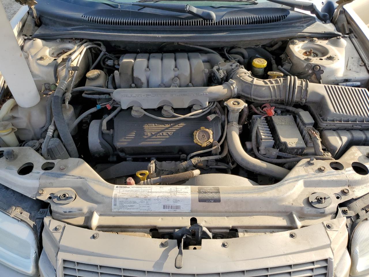 Photo 10 VIN: 3C3EL55H0XT500900 - CHRYSLER SEBRING 