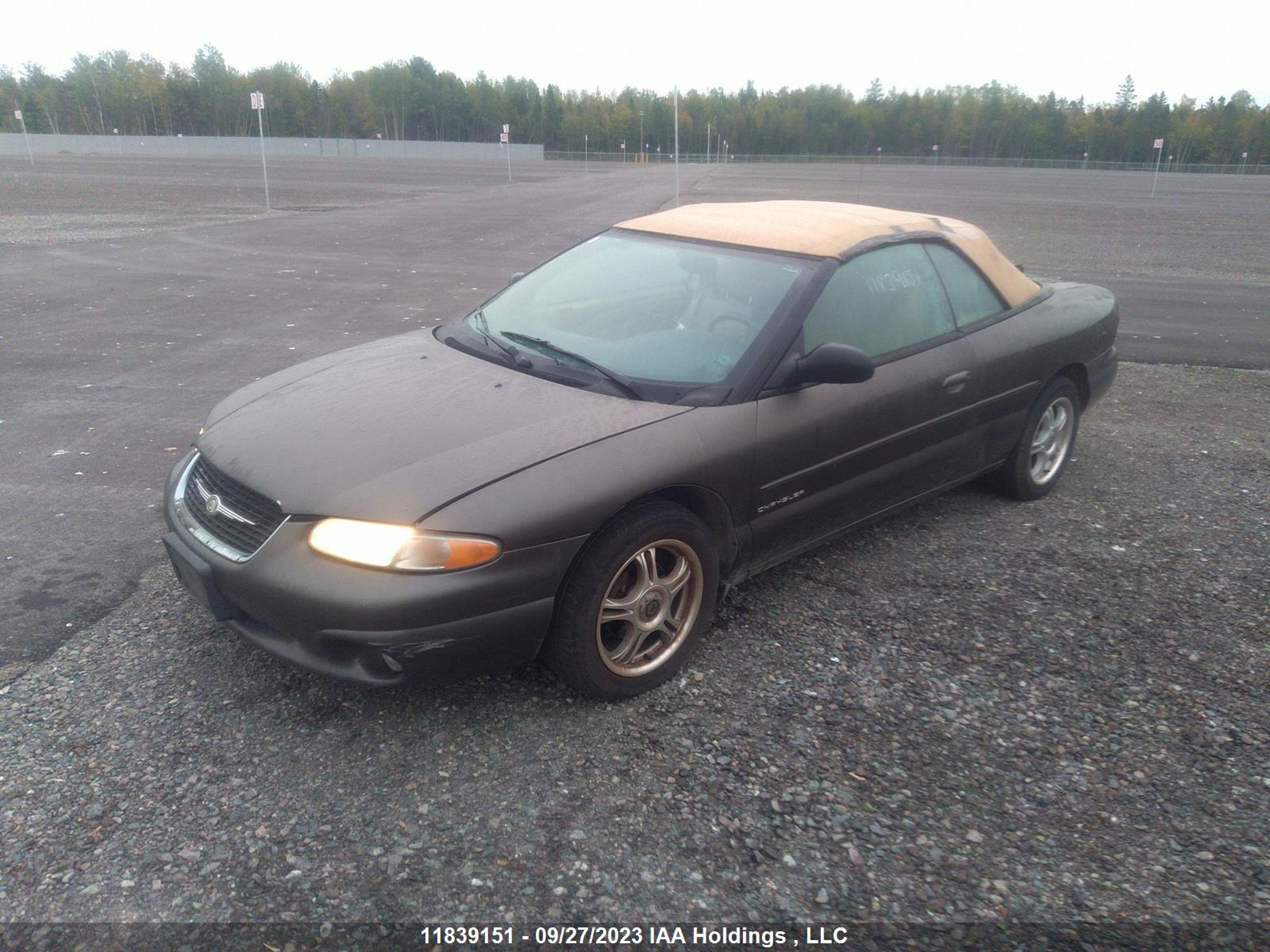 Photo 1 VIN: 3C3EL55H3YT313328 - CHRYSLER SEBRING 