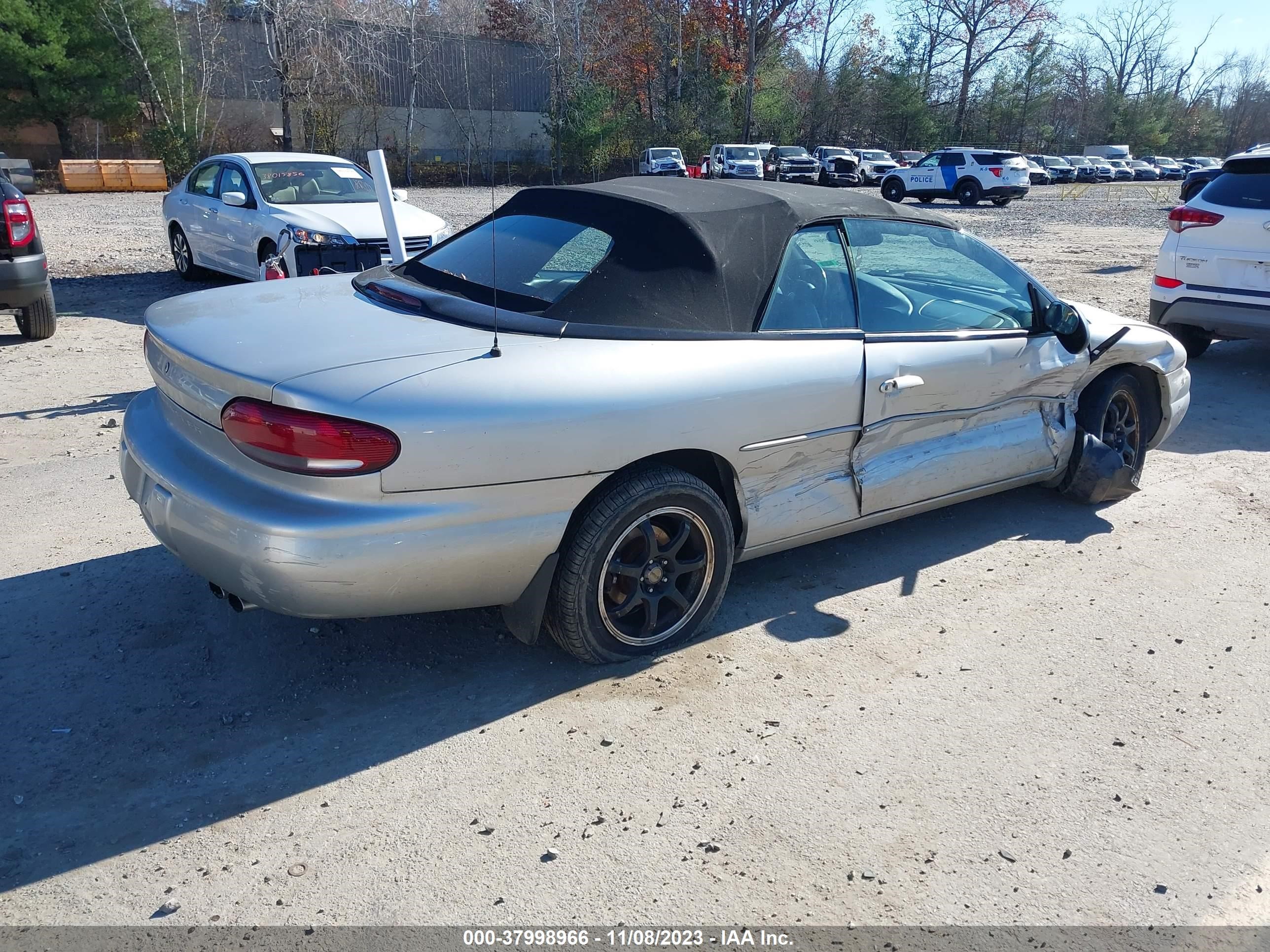 Photo 3 VIN: 3C3EL55H6YT208038 - CHRYSLER SEBRING 