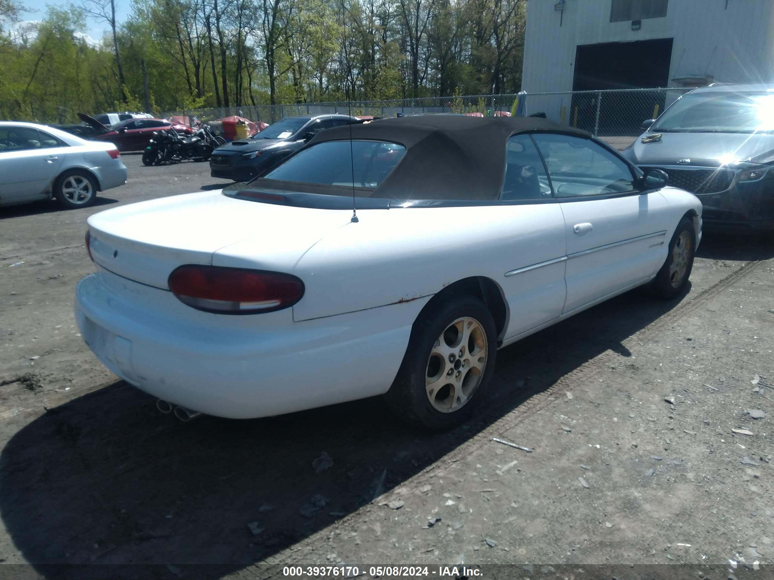 Photo 3 VIN: 3C3EL55H9WT341261 - CHRYSLER SEBRING 