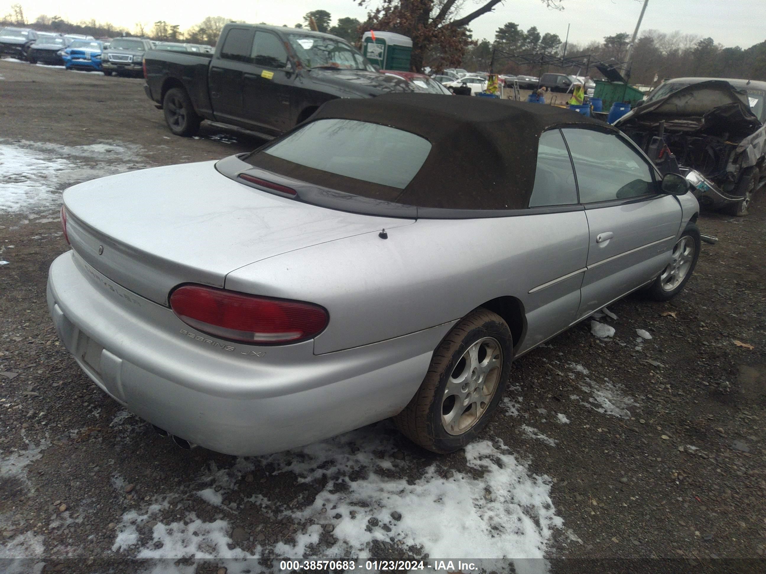 Photo 3 VIN: 3C3EL55H9YT305153 - CHRYSLER SEBRING 