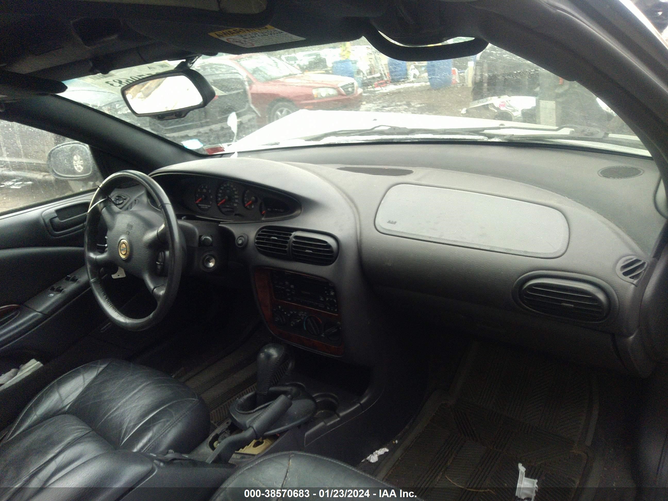 Photo 4 VIN: 3C3EL55H9YT305153 - CHRYSLER SEBRING 