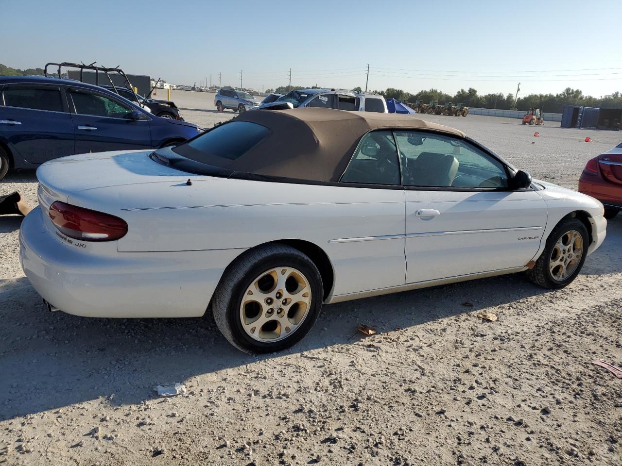 Photo 2 VIN: 3C3EL55HXXT599130 - CHRYSLER SEBRING 