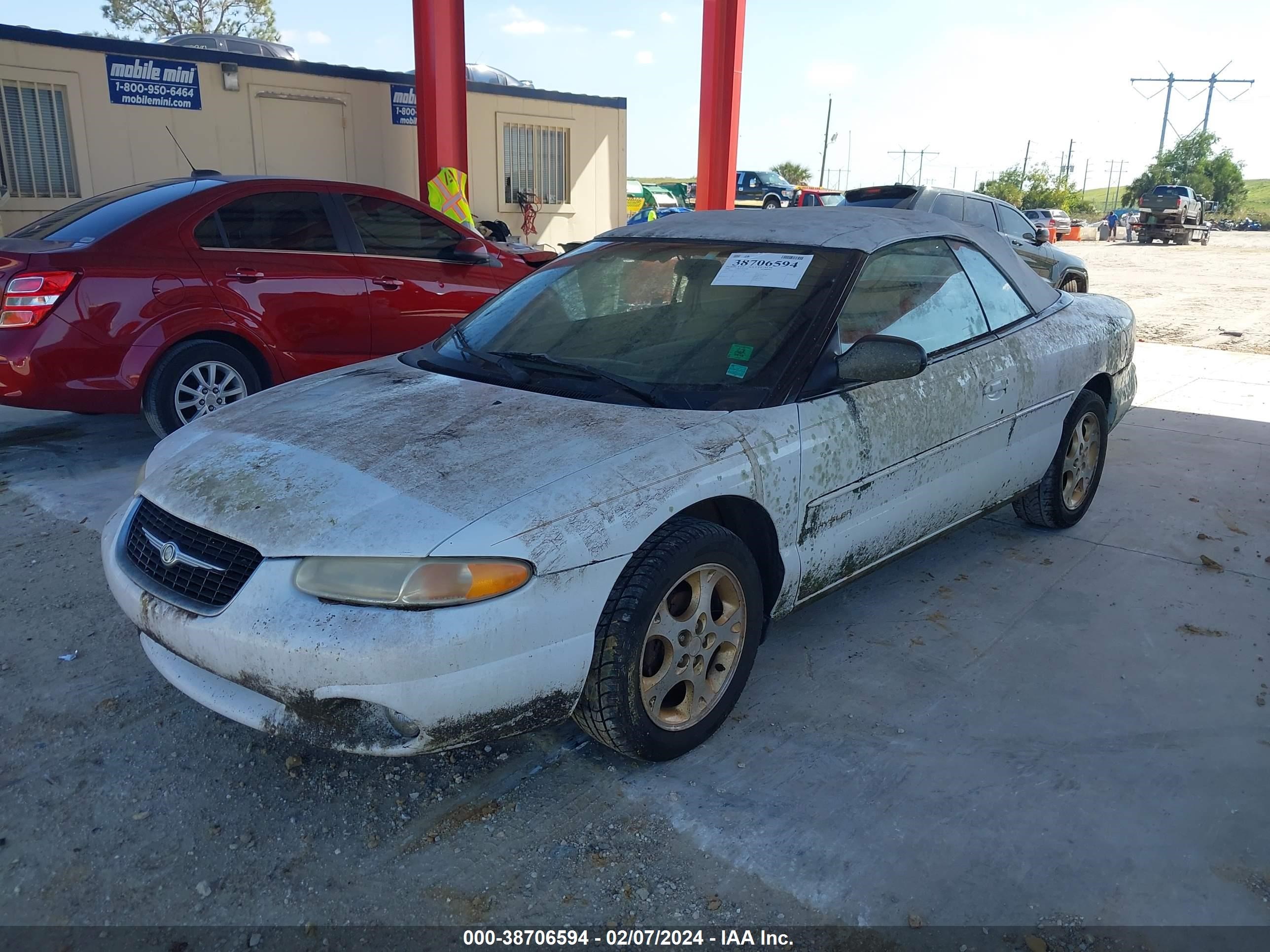 Photo 1 VIN: 3C3EL55HXYT239583 - CHRYSLER SEBRING 