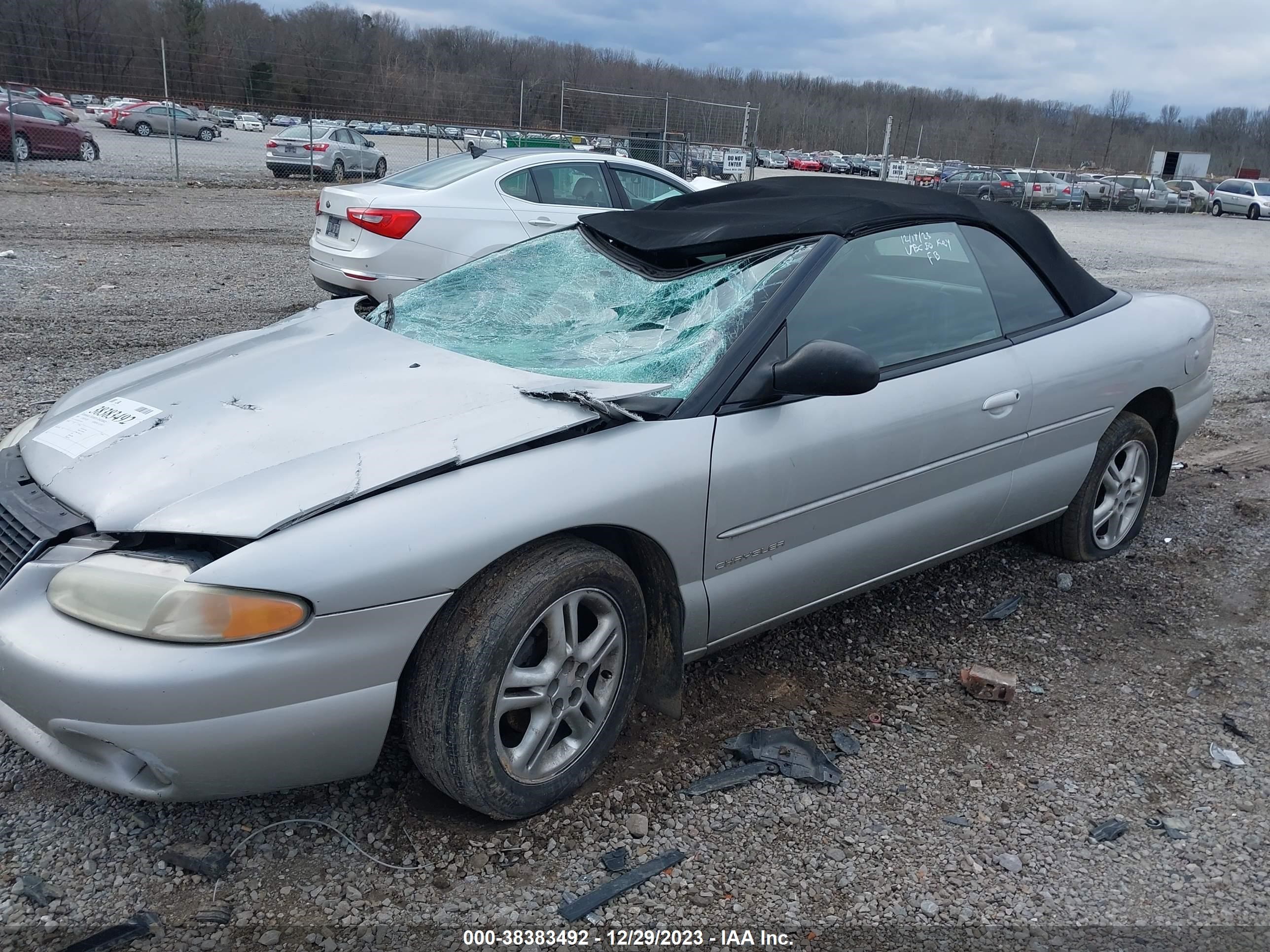 Photo 1 VIN: 3C3EL55HXYT274673 - CHRYSLER SEBRING 