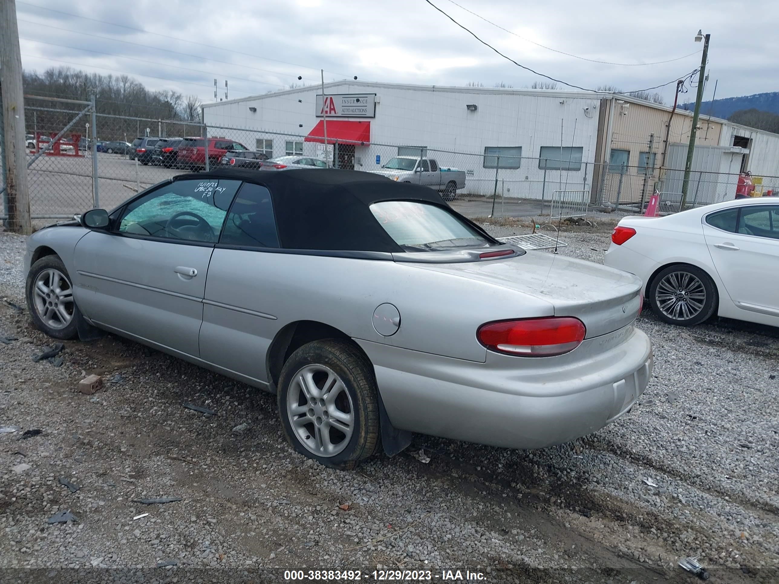 Photo 2 VIN: 3C3EL55HXYT274673 - CHRYSLER SEBRING 