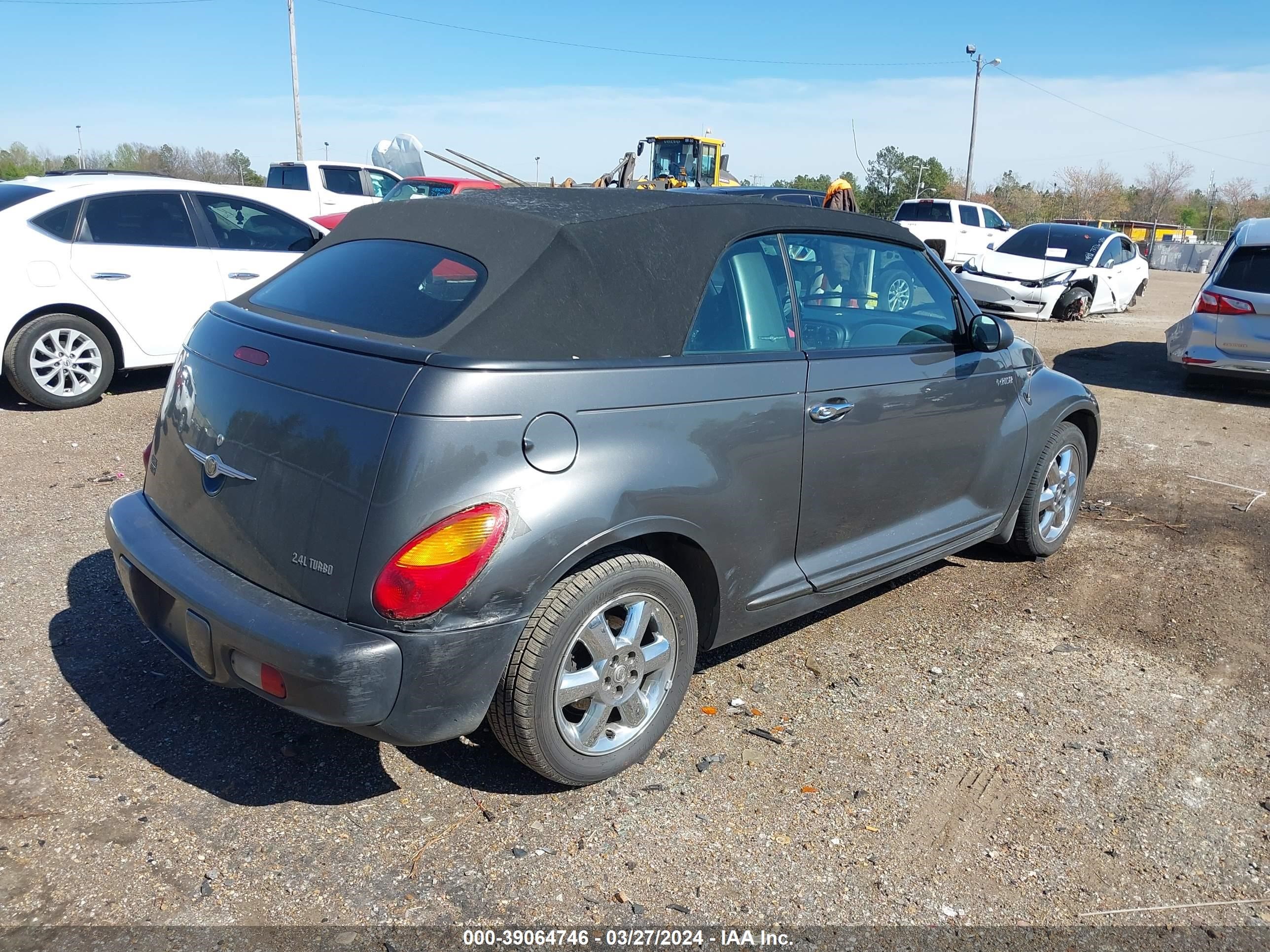 Photo 3 VIN: 3C3EY55EX5T358415 - CHRYSLER PT CRUISER 