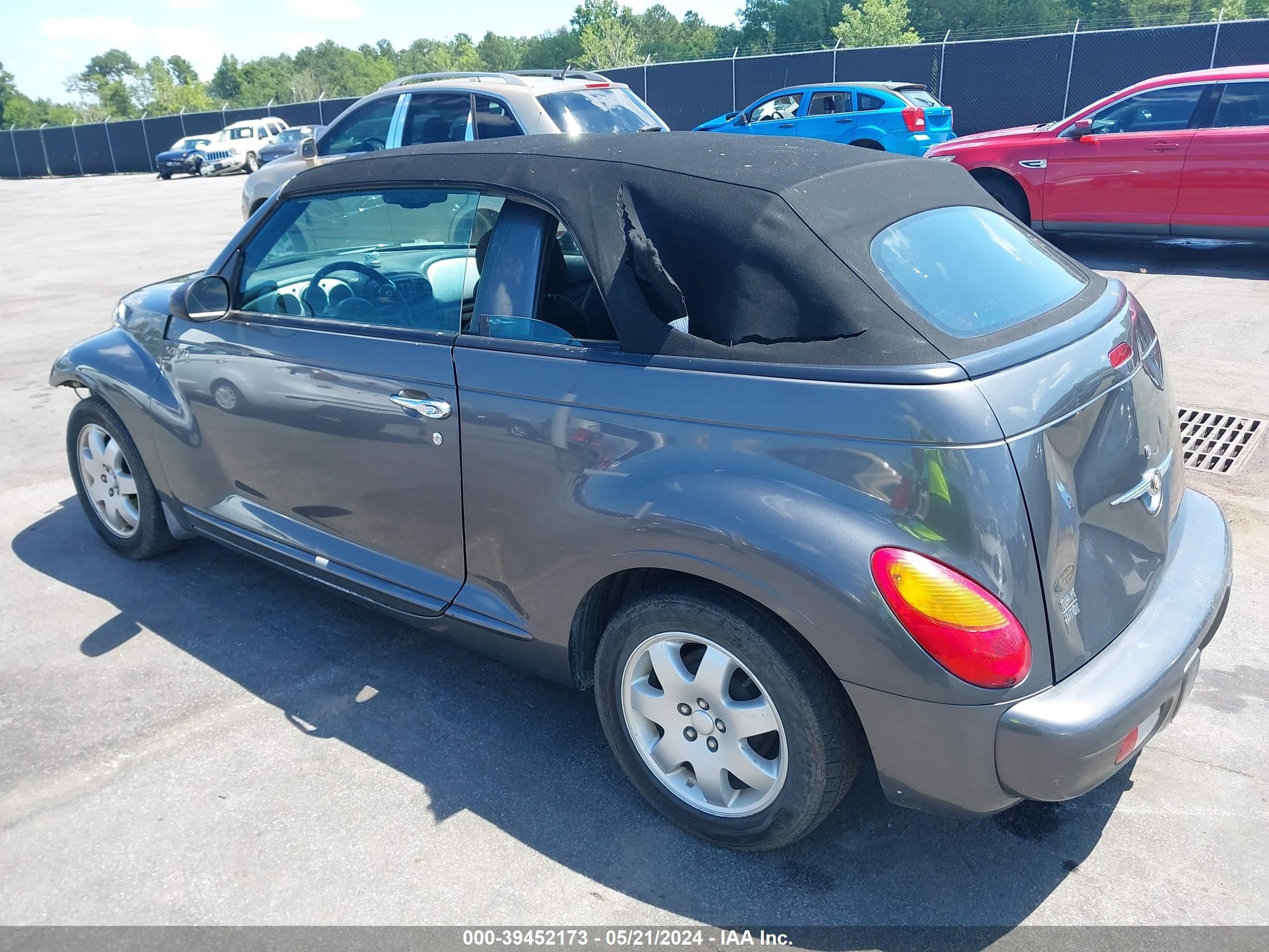 Photo 2 VIN: 3C3EY55X05T361857 - CHRYSLER PT CRUISER 