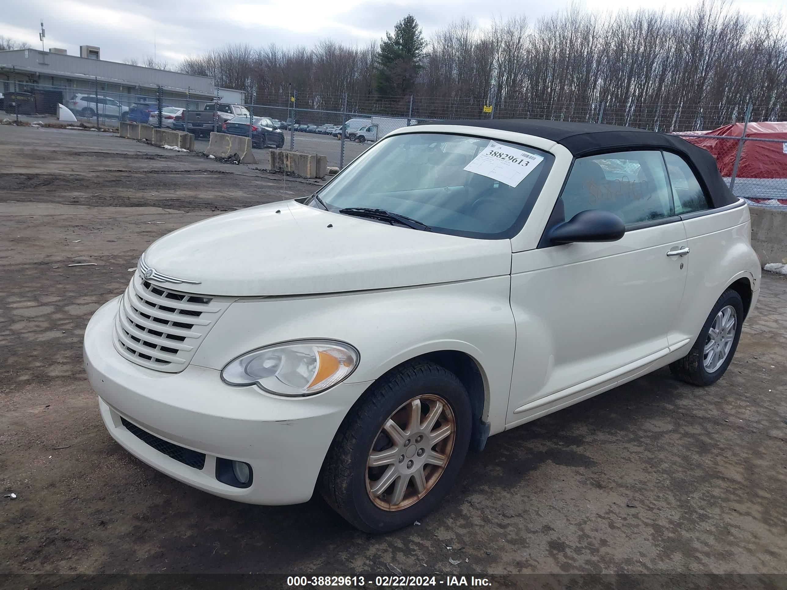 Photo 1 VIN: 3C3HY55X08T121886 - CHRYSLER PT CRUISER 