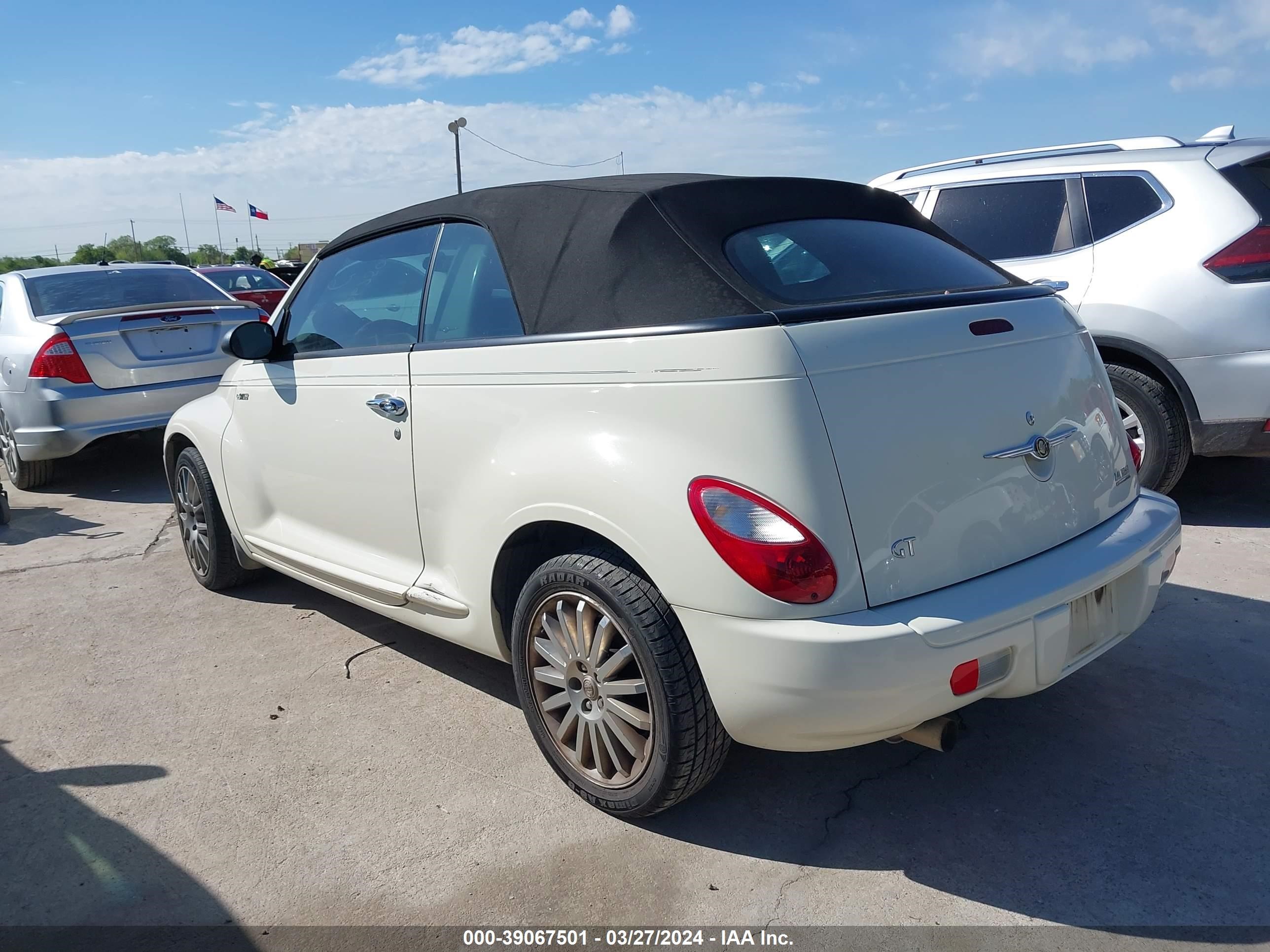 Photo 2 VIN: 3C3HY75S96T300697 - CHRYSLER PT CRUISER 