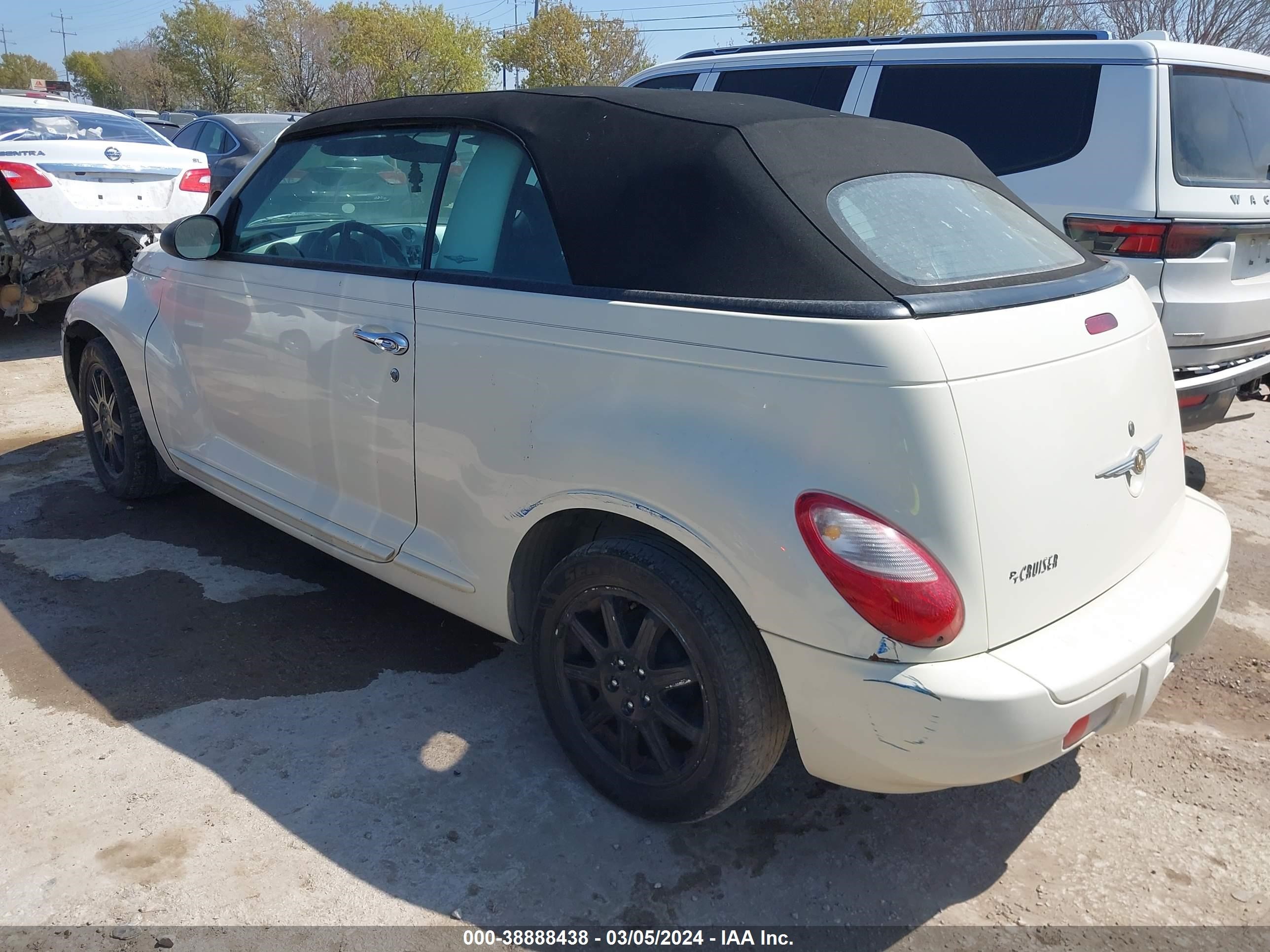 Photo 2 VIN: 3C3JY45X17T590818 - CHRYSLER PT CRUISER 