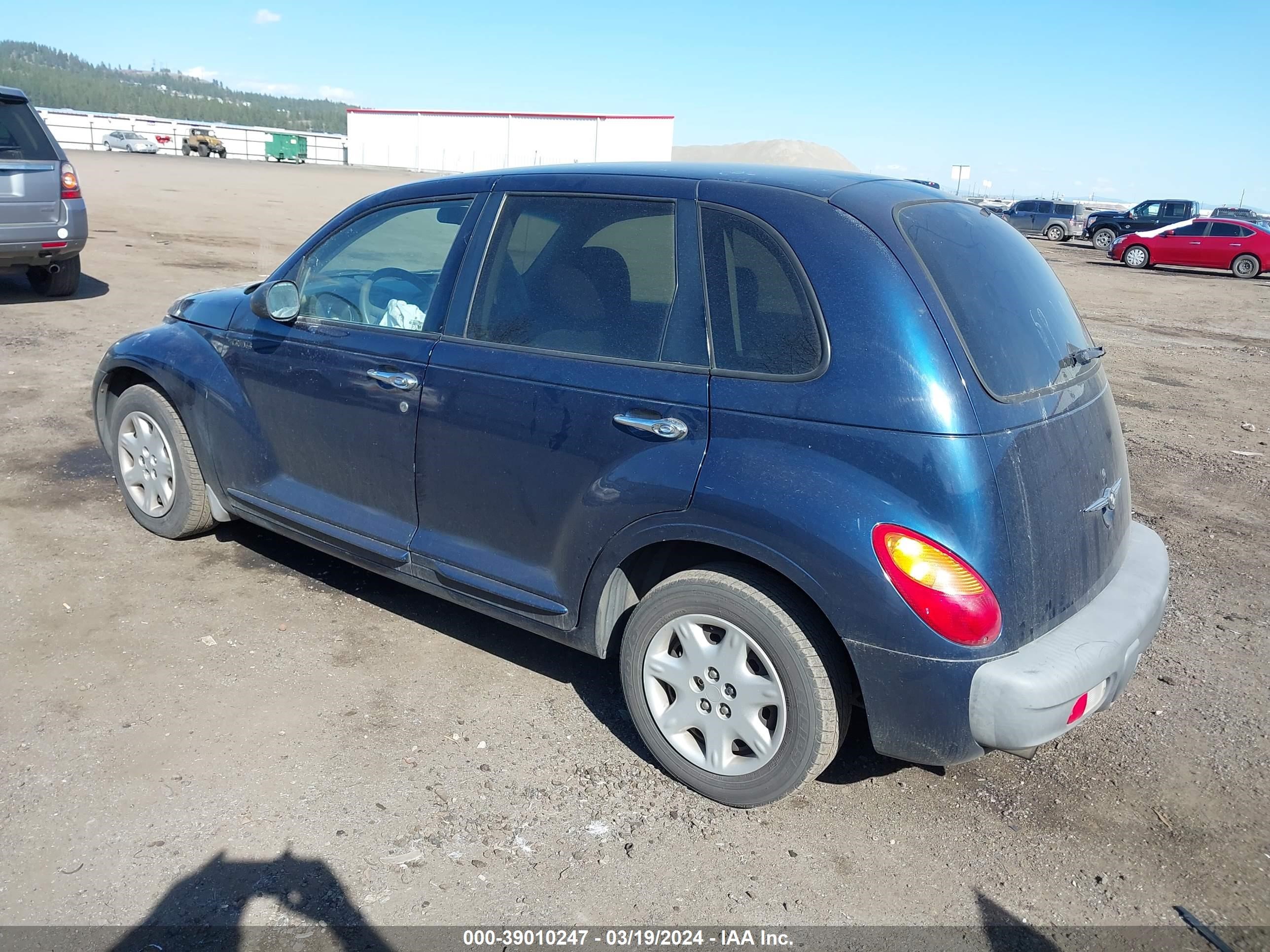 Photo 2 VIN: 3C4FY48B02T354493 - CHRYSLER PT CRUISER 