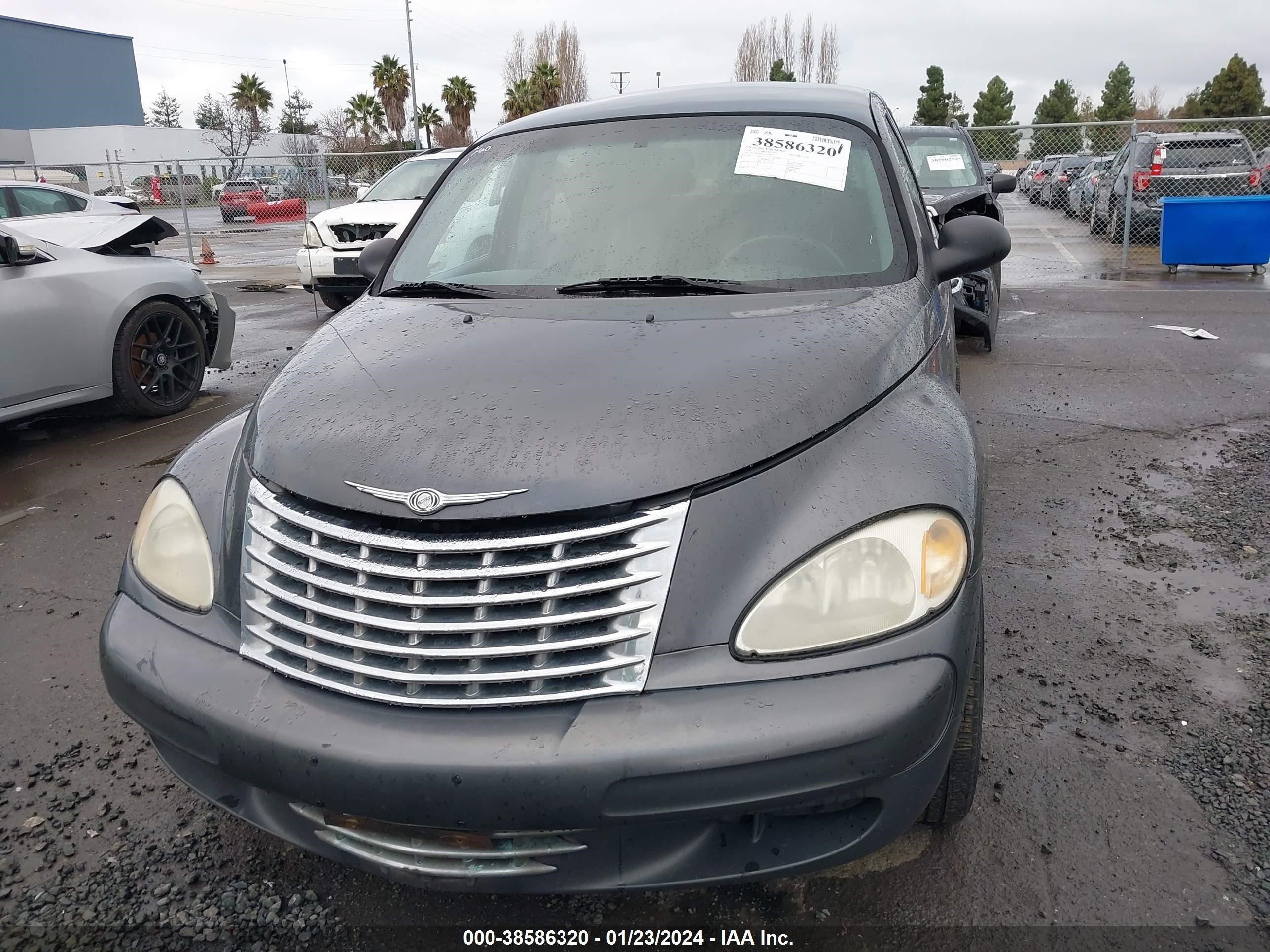 Photo 12 VIN: 3C4FY48B14T322445 - CHRYSLER PT CRUISER 