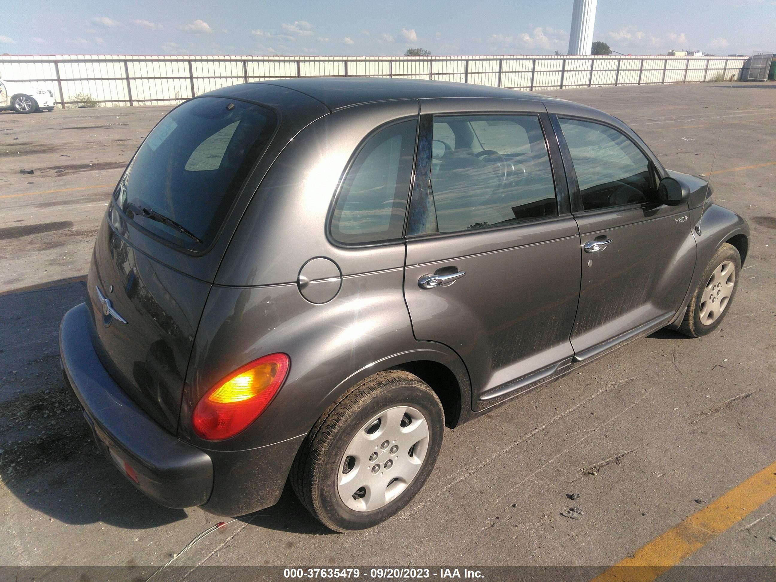 Photo 3 VIN: 3C4FY48B24T250865 - CHRYSLER PT CRUISER 