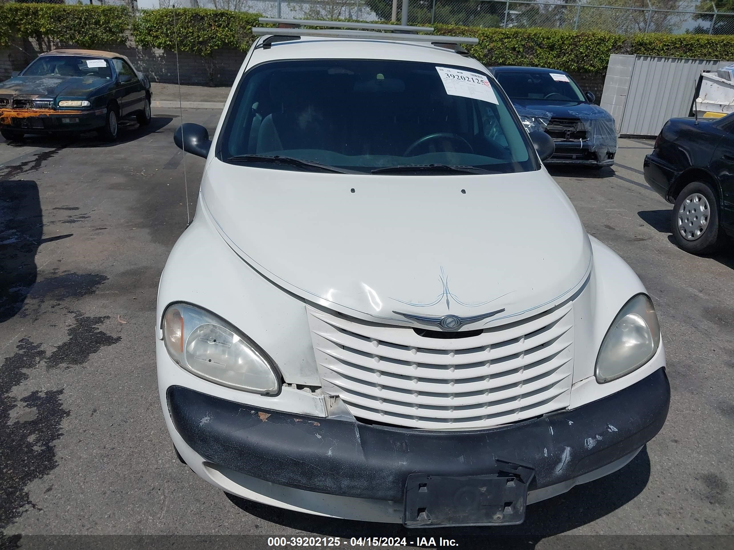 Photo 11 VIN: 3C4FY48B43T556805 - CHRYSLER PT CRUISER 