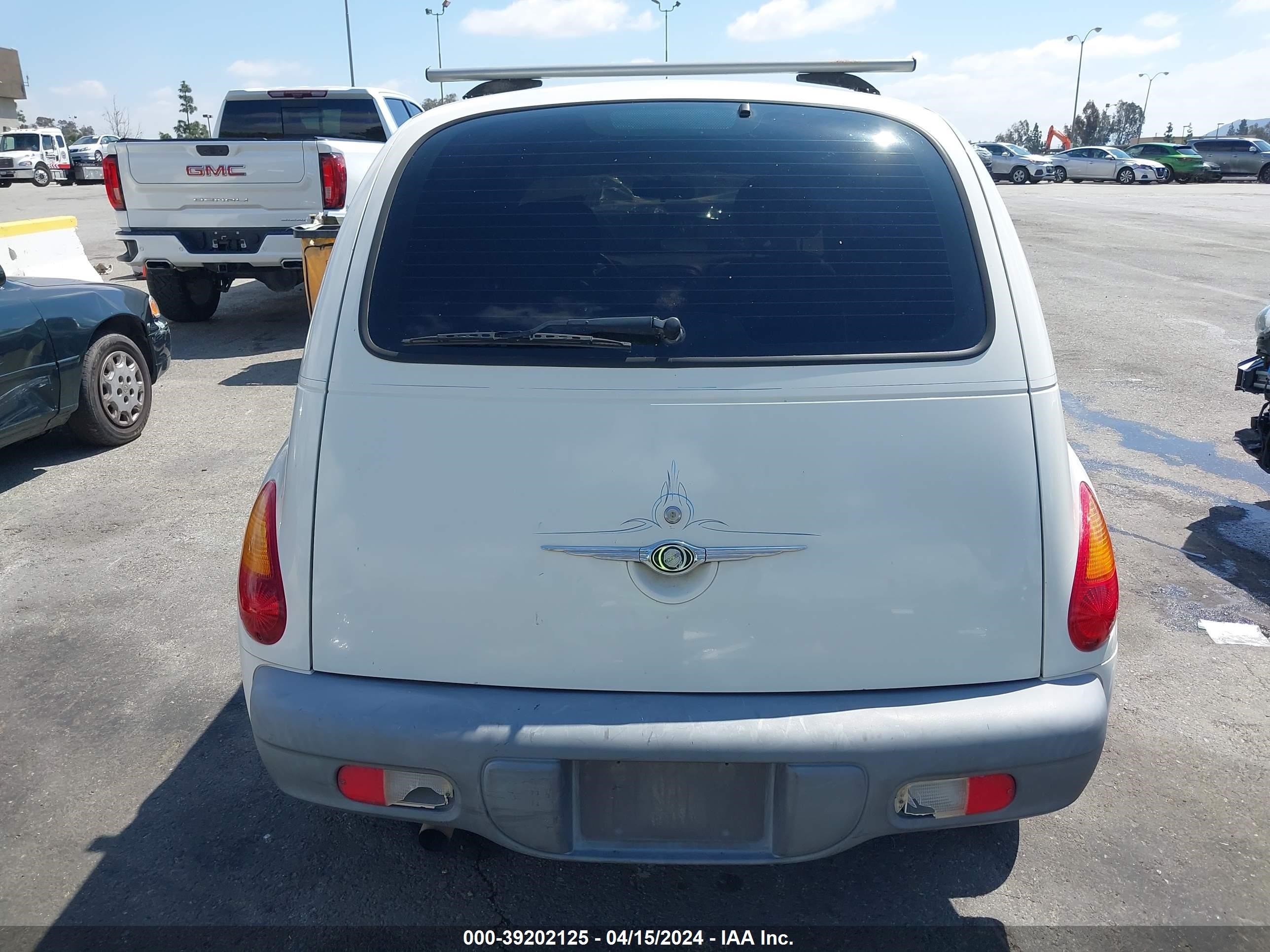 Photo 15 VIN: 3C4FY48B43T556805 - CHRYSLER PT CRUISER 