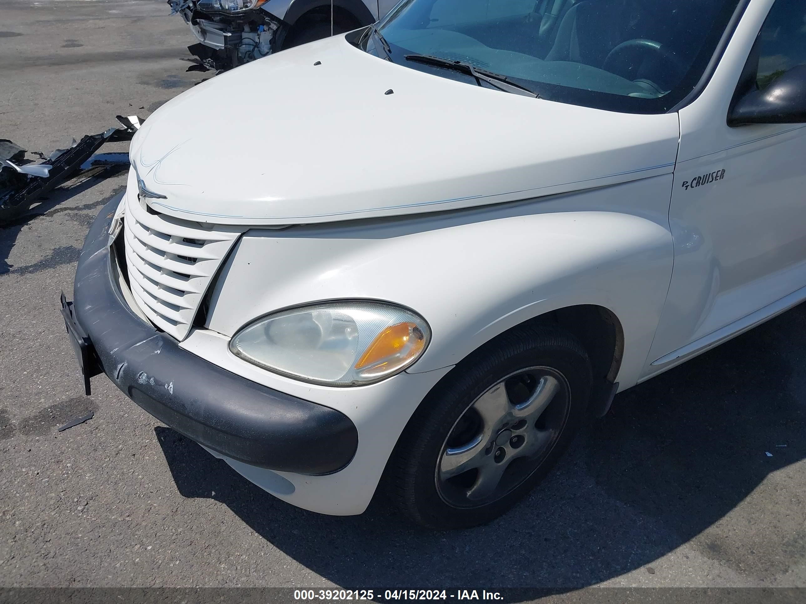 Photo 17 VIN: 3C4FY48B43T556805 - CHRYSLER PT CRUISER 