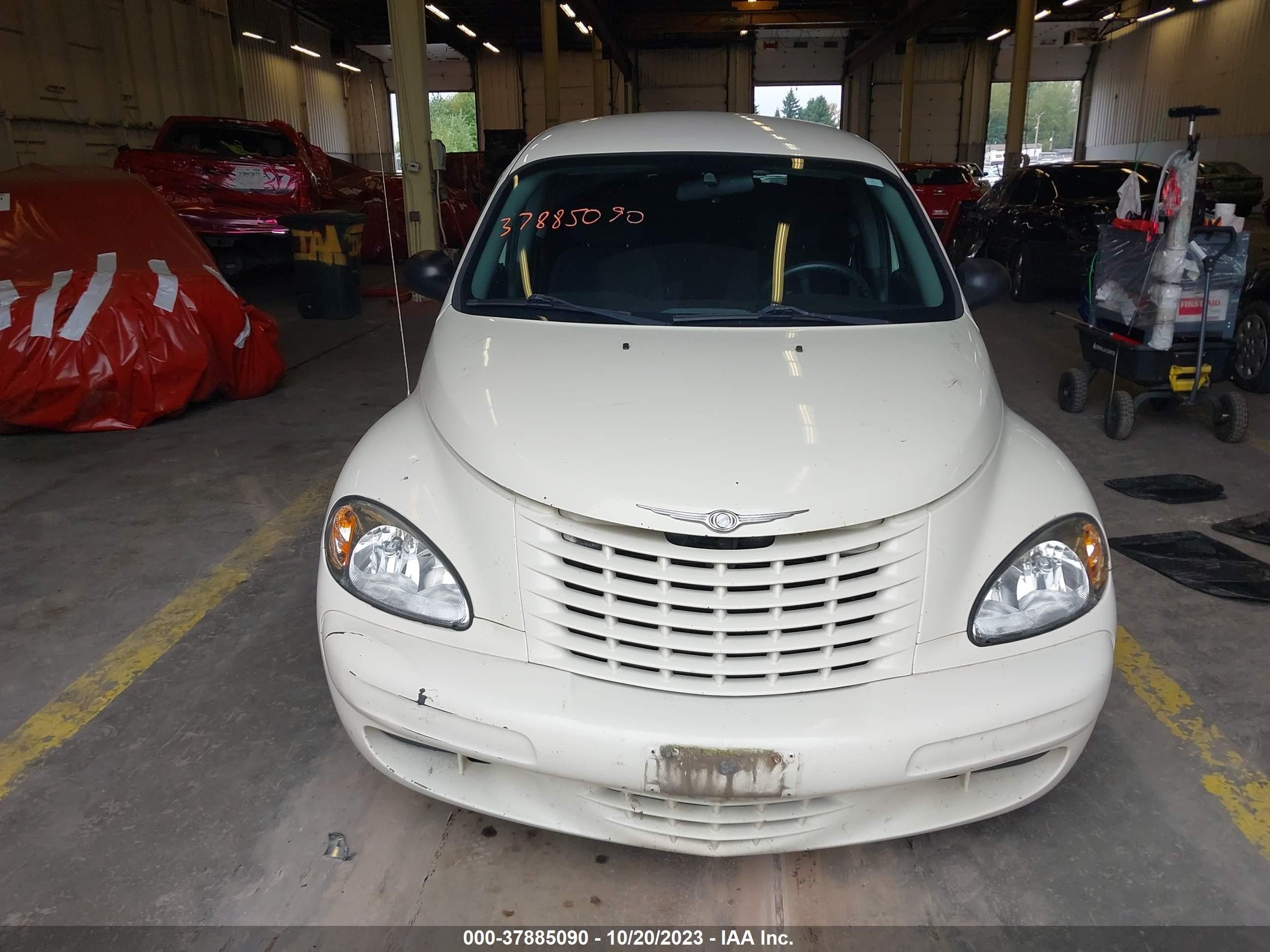 Photo 11 VIN: 3C4FY48B44T274004 - CHRYSLER PT CRUISER 