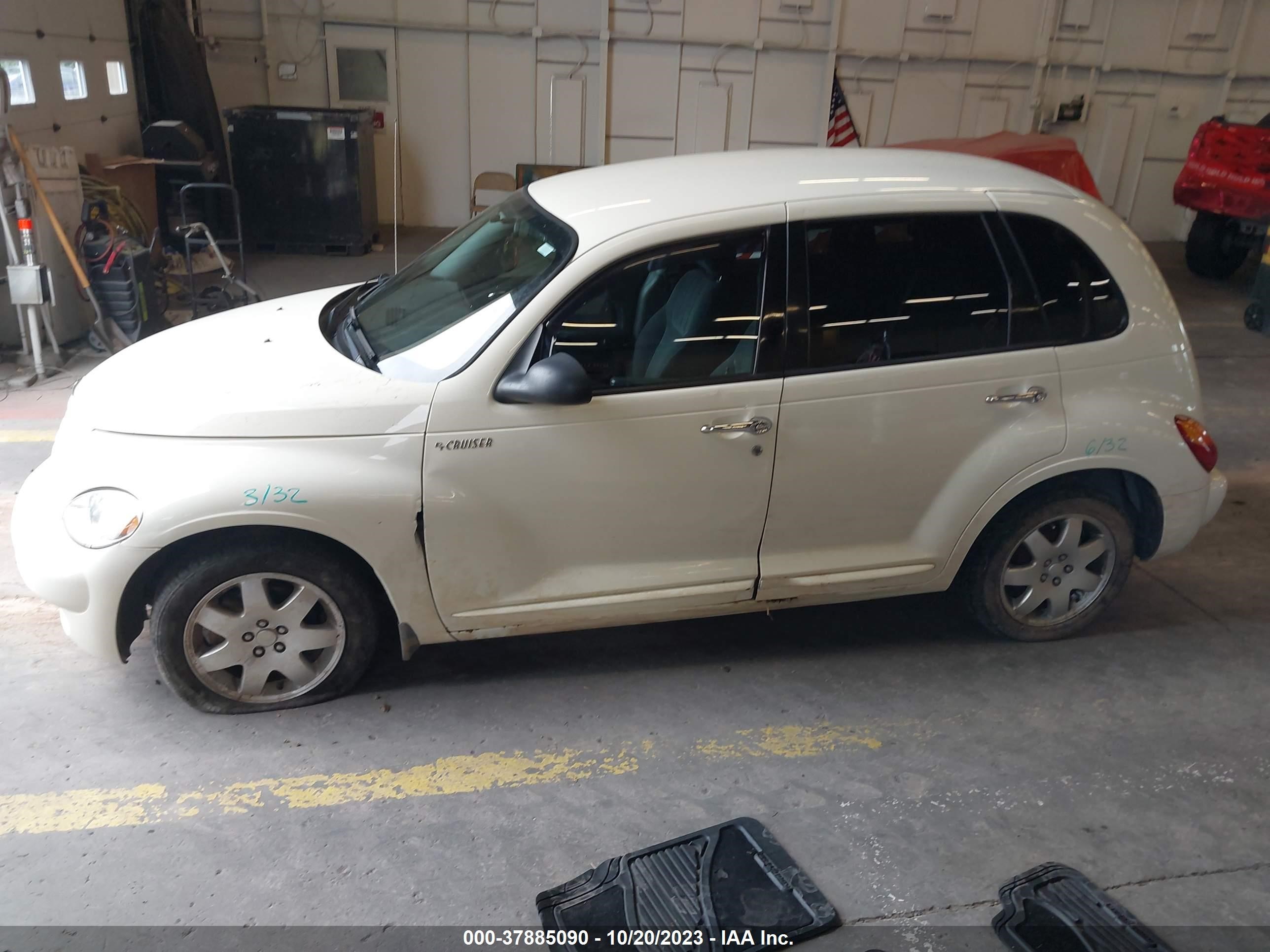 Photo 13 VIN: 3C4FY48B44T274004 - CHRYSLER PT CRUISER 