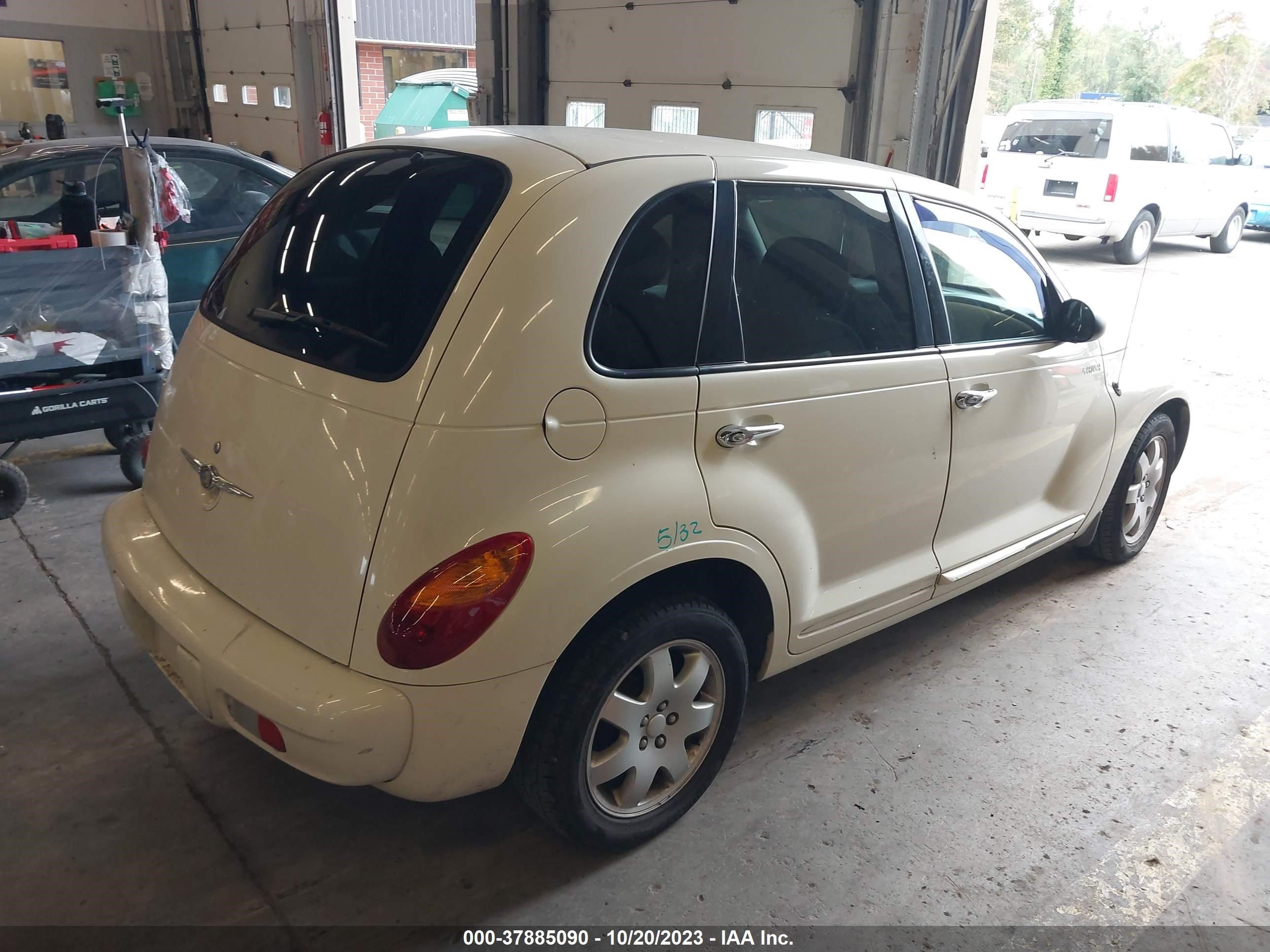 Photo 3 VIN: 3C4FY48B44T274004 - CHRYSLER PT CRUISER 