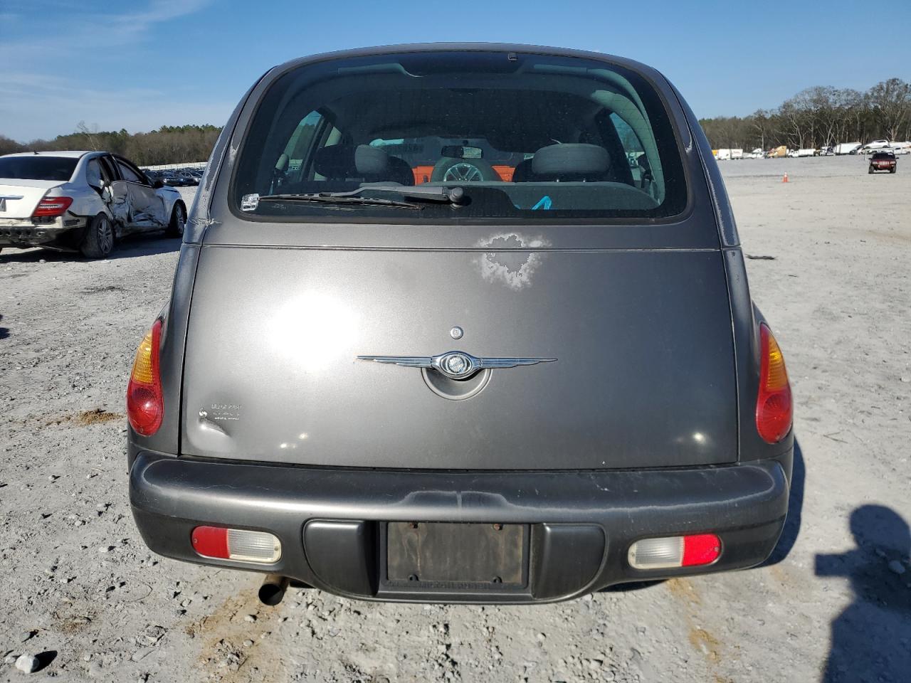 Photo 5 VIN: 3C4FY48B64T364285 - CHRYSLER PT CRUISER 