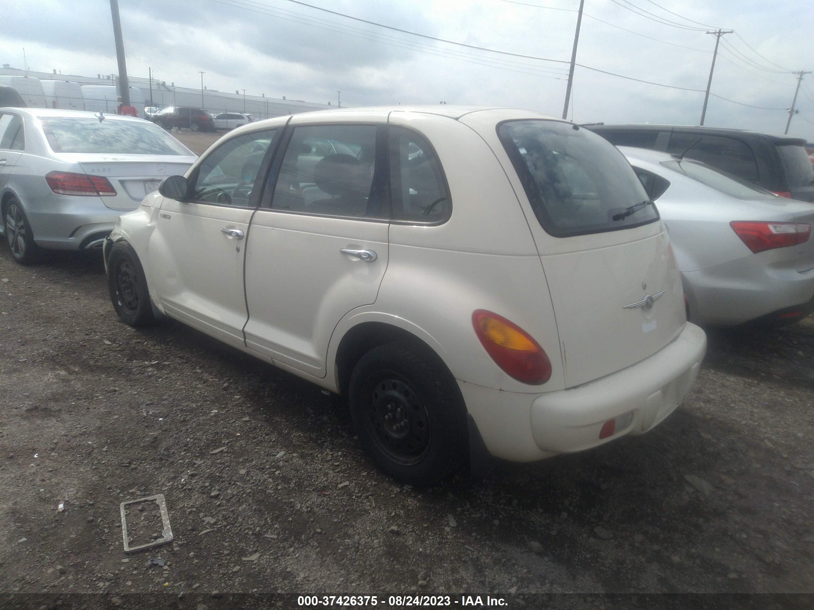 Photo 2 VIN: 3C4FY48B65T553469 - CHRYSLER PT CRUISER 