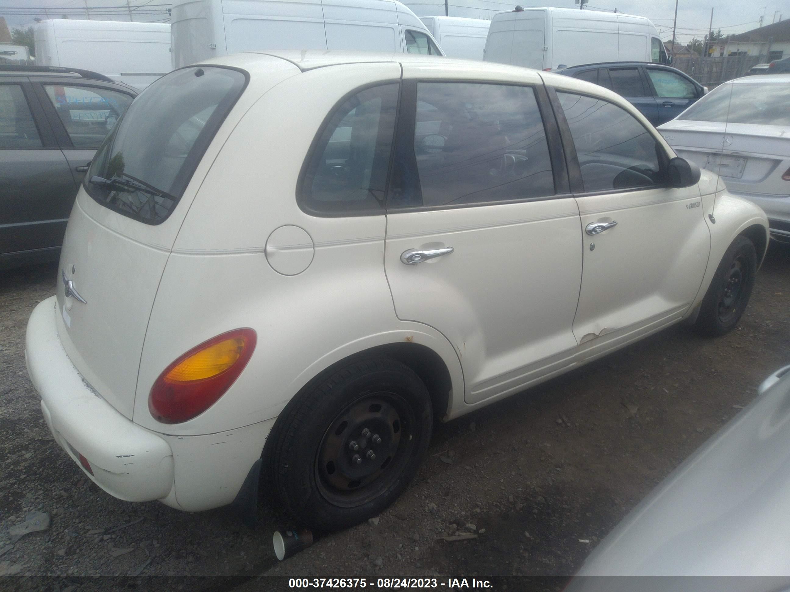 Photo 3 VIN: 3C4FY48B65T553469 - CHRYSLER PT CRUISER 