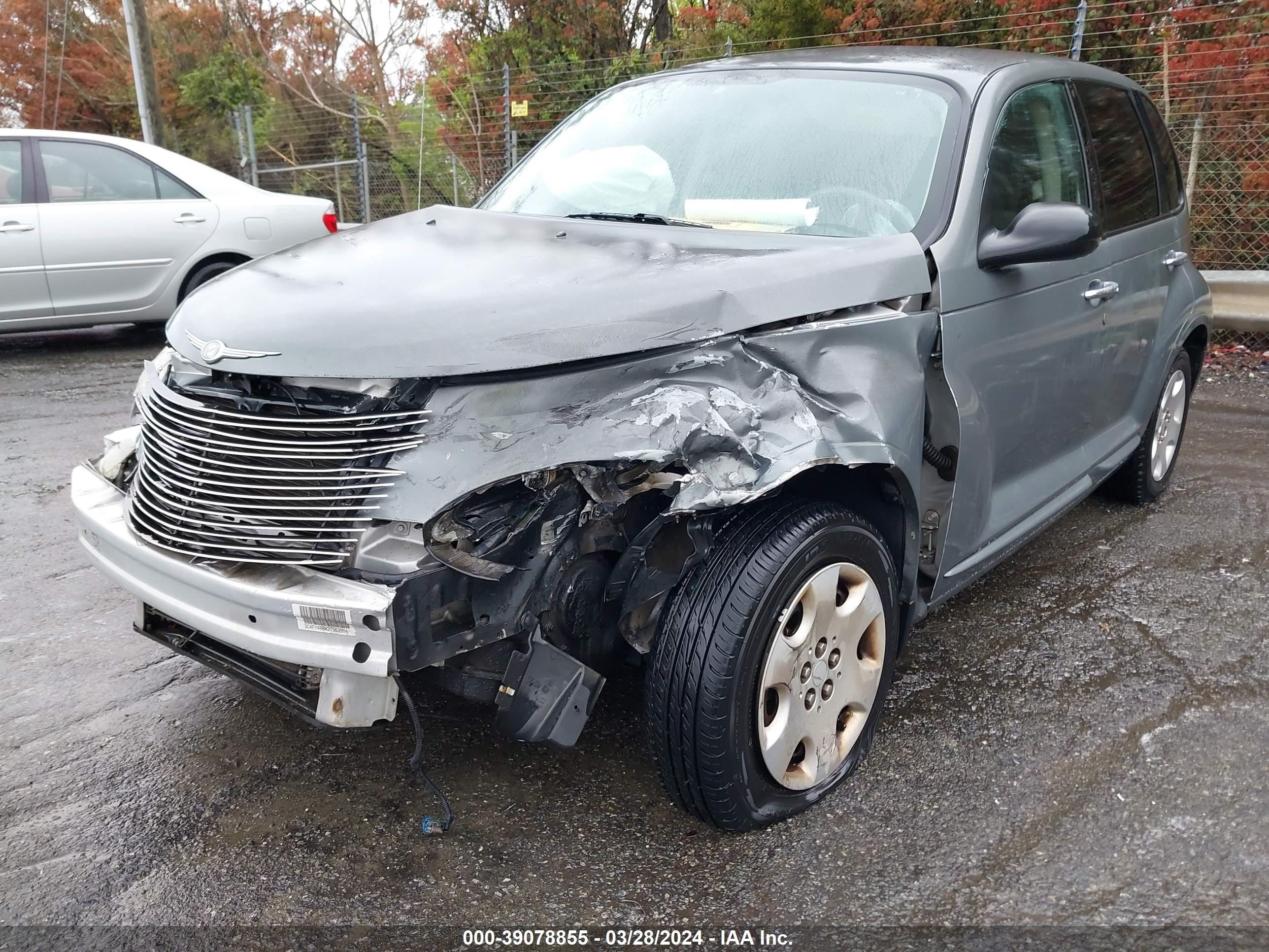 Photo 5 VIN: 3C4FY48BX3T563984 - CHRYSLER PT CRUISER 