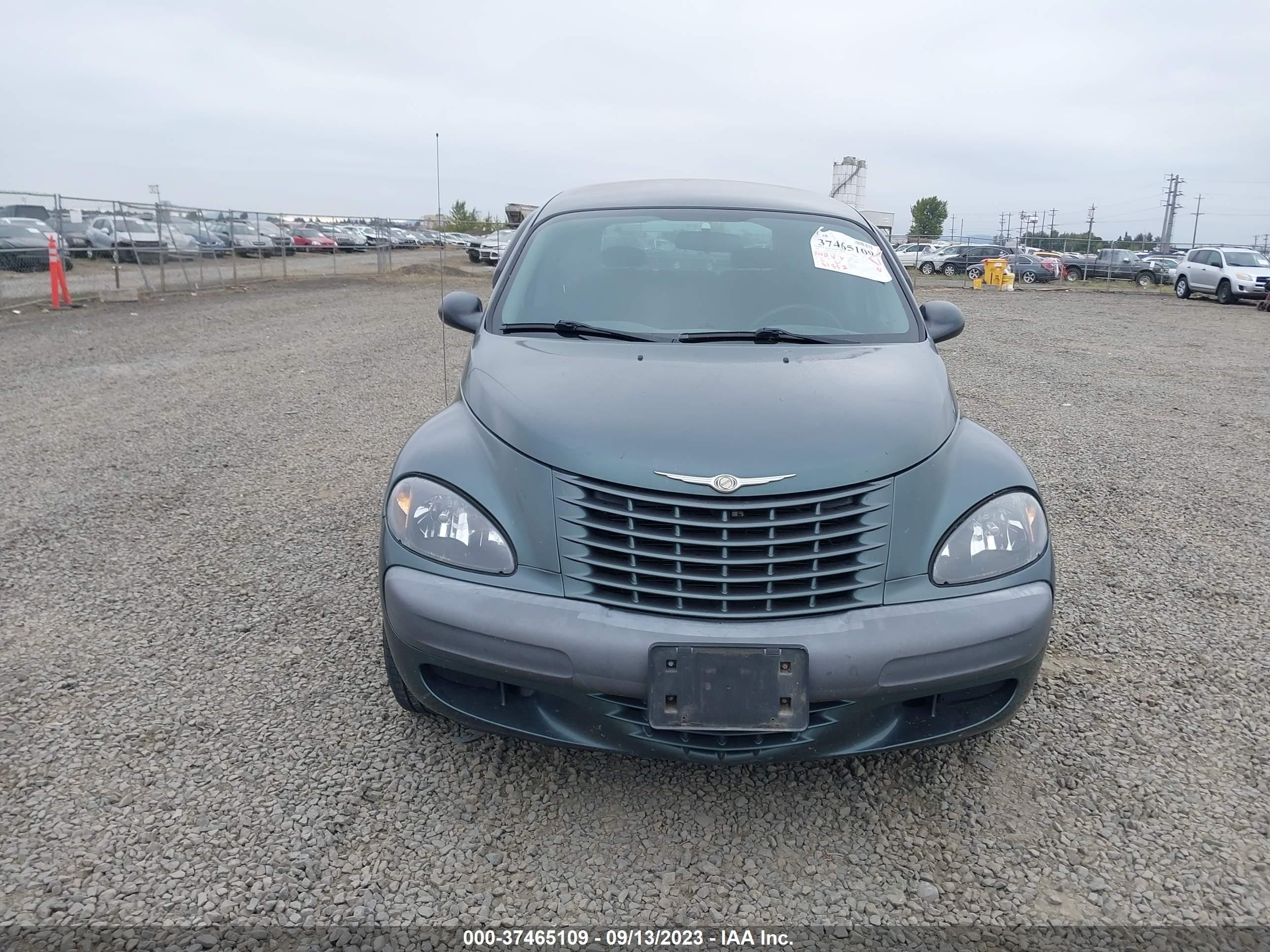 Photo 11 VIN: 3C4FY48BX3T569963 - CHRYSLER PT CRUISER 