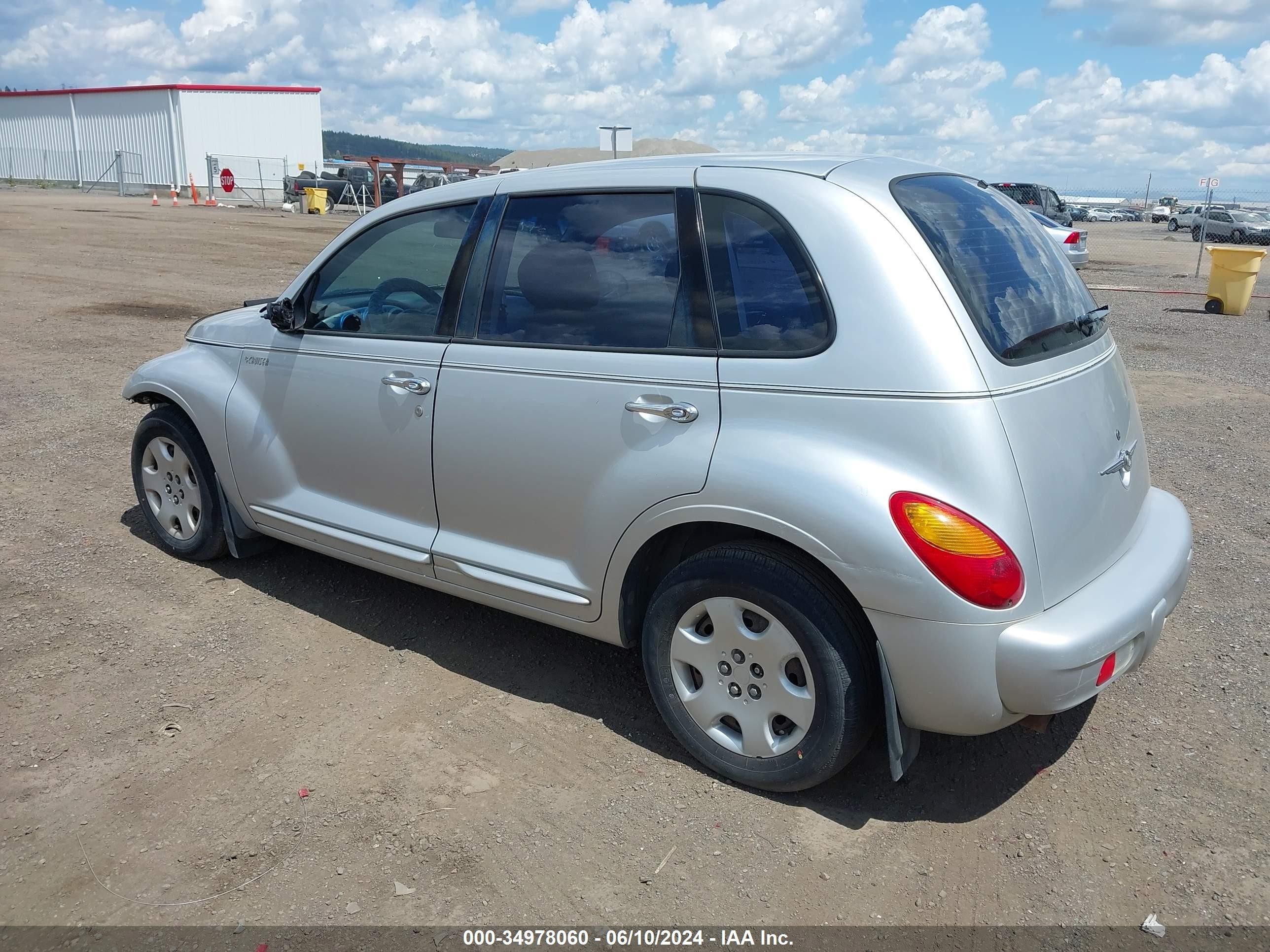 Photo 2 VIN: 3C4FY48BX4T217077 - CHRYSLER PT CRUISER 