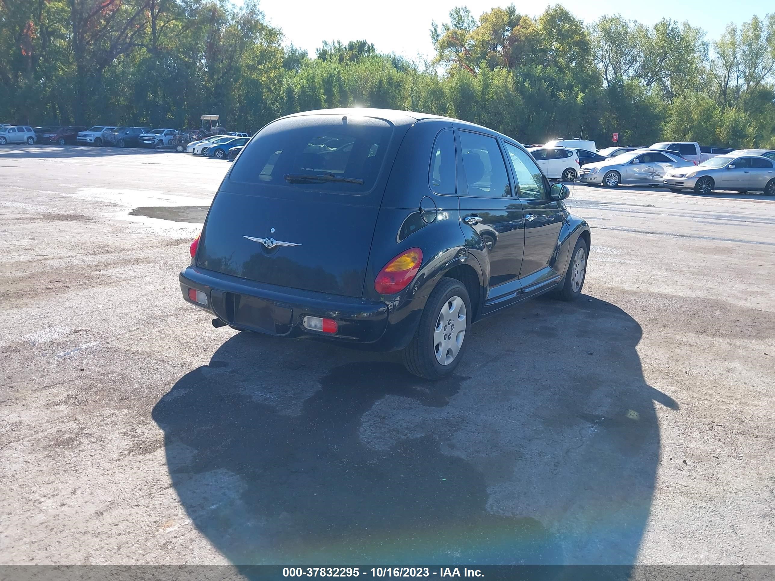 Photo 3 VIN: 3C4FY48BX4T251603 - CHRYSLER PT CRUISER 