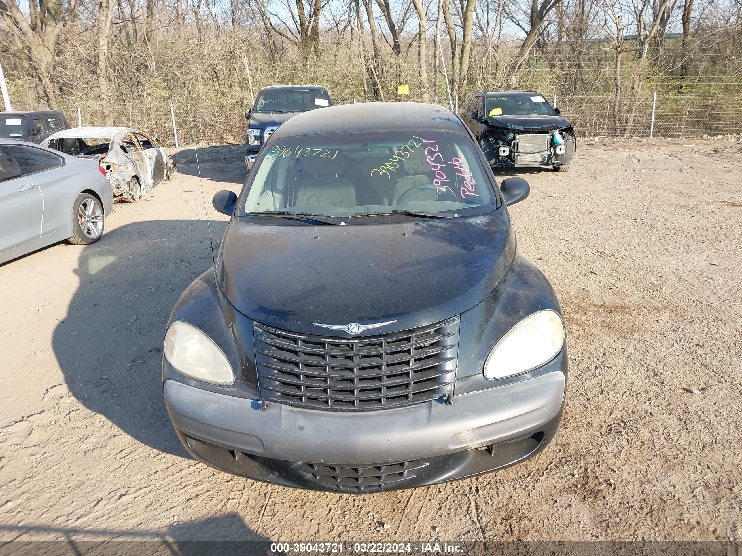 Photo 11 VIN: 3C4FY4BB21T602265 - CHRYSLER PT CRUISER 