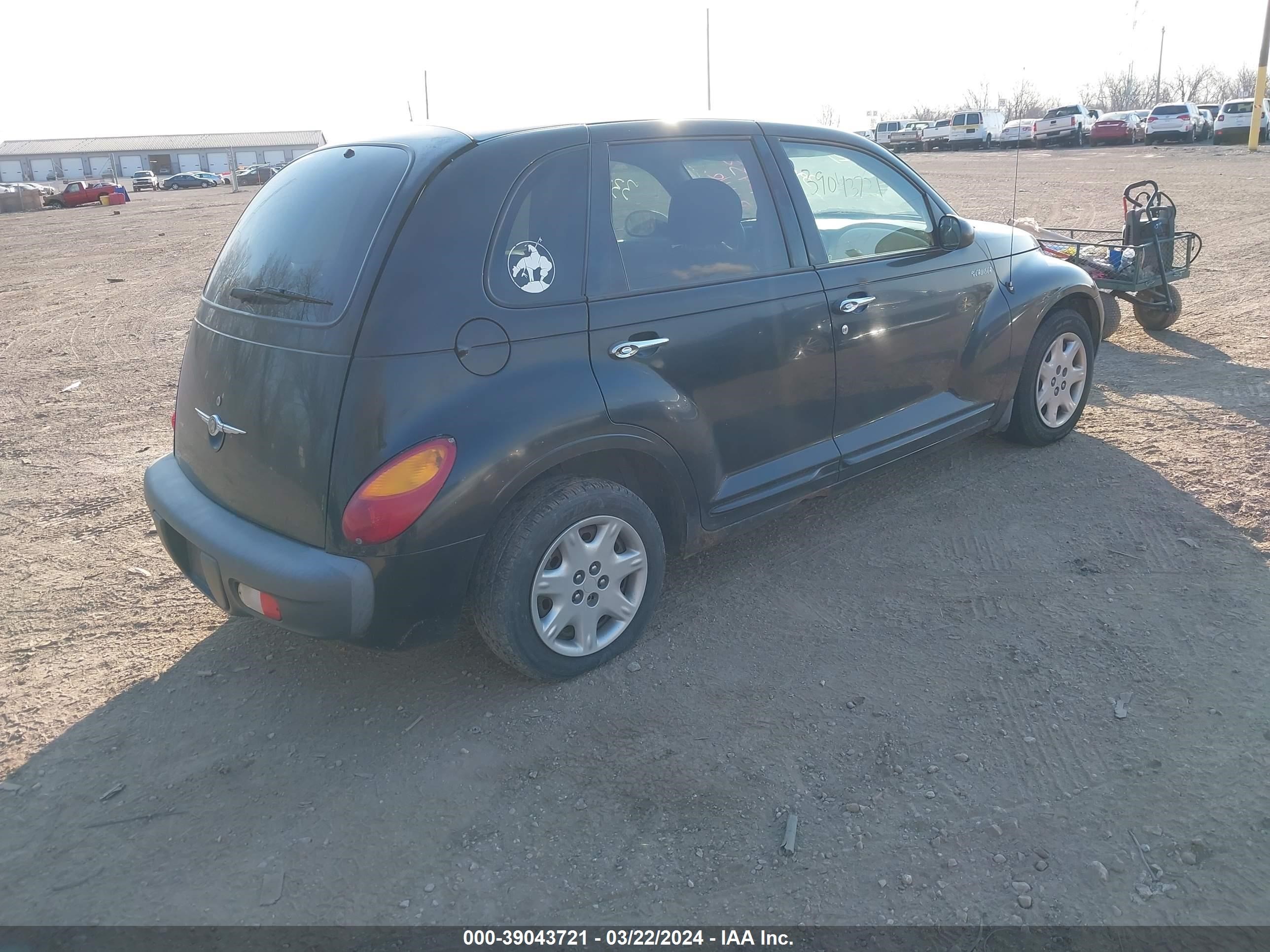 Photo 3 VIN: 3C4FY4BB21T602265 - CHRYSLER PT CRUISER 