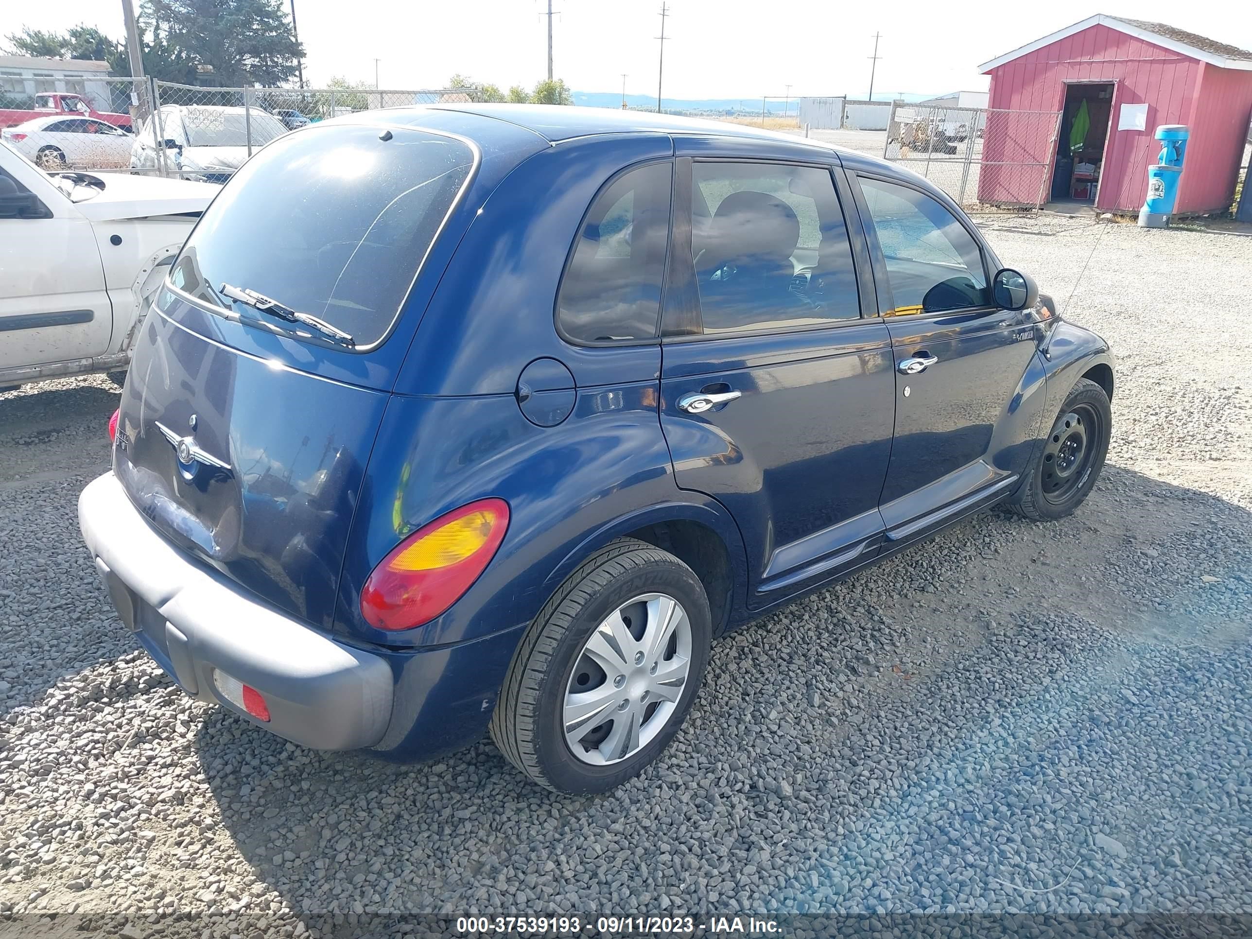 Photo 3 VIN: 3C4FY4BBX1T253520 - CHRYSLER PT CRUISER 