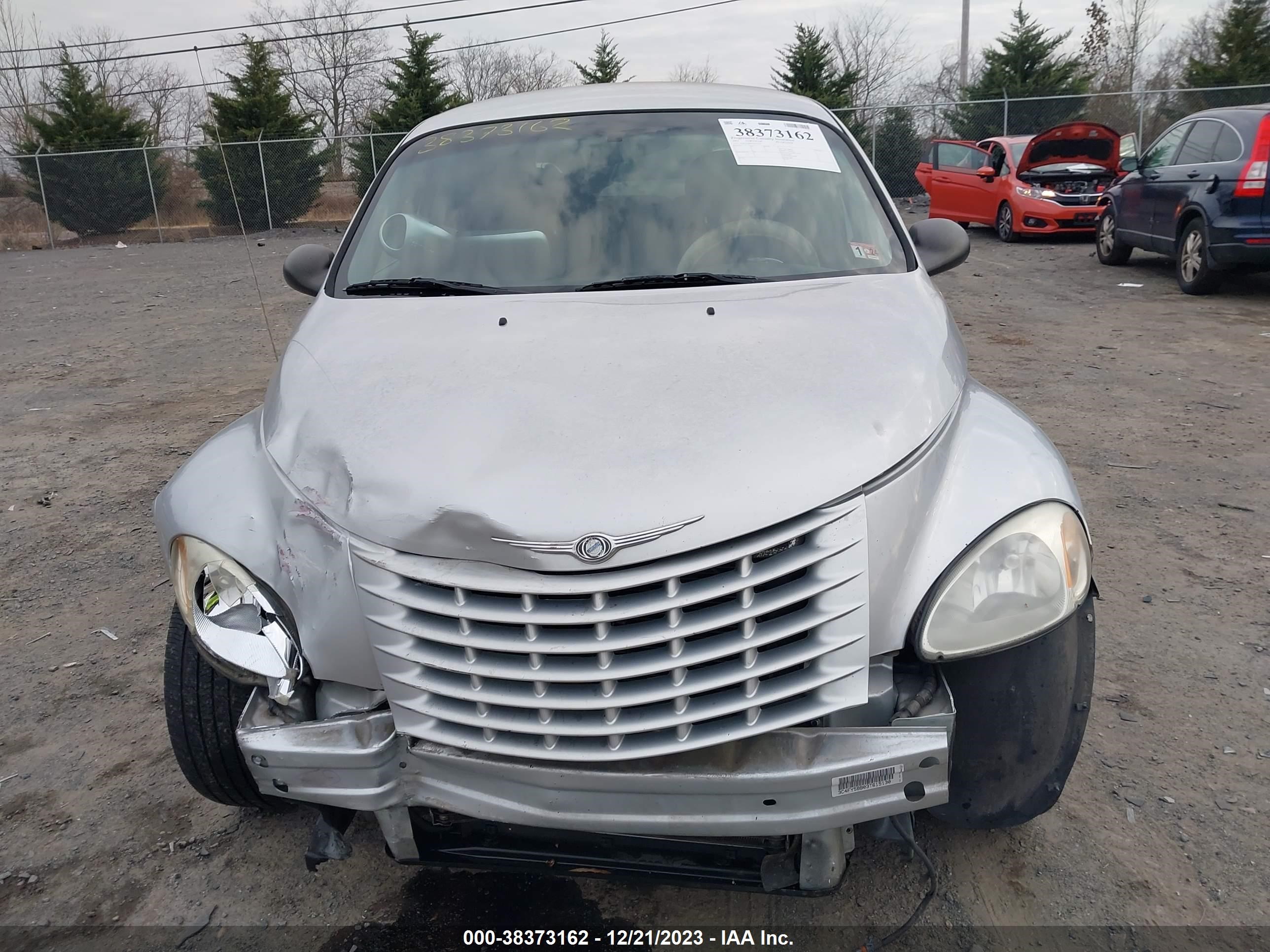 Photo 11 VIN: 3C4FY58B03T615130 - CHRYSLER PT CRUISER 