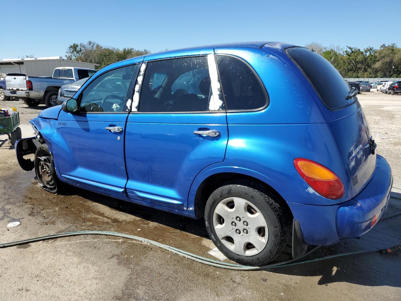 Photo 1 VIN: 3C4FY58B05T570189 - CHRYSLER PT CRUISER 