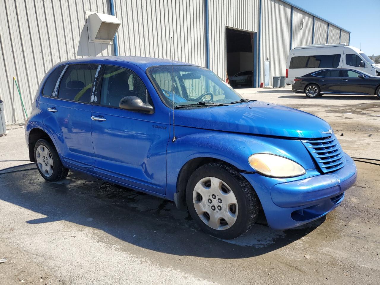 Photo 3 VIN: 3C4FY58B05T570189 - CHRYSLER PT CRUISER 