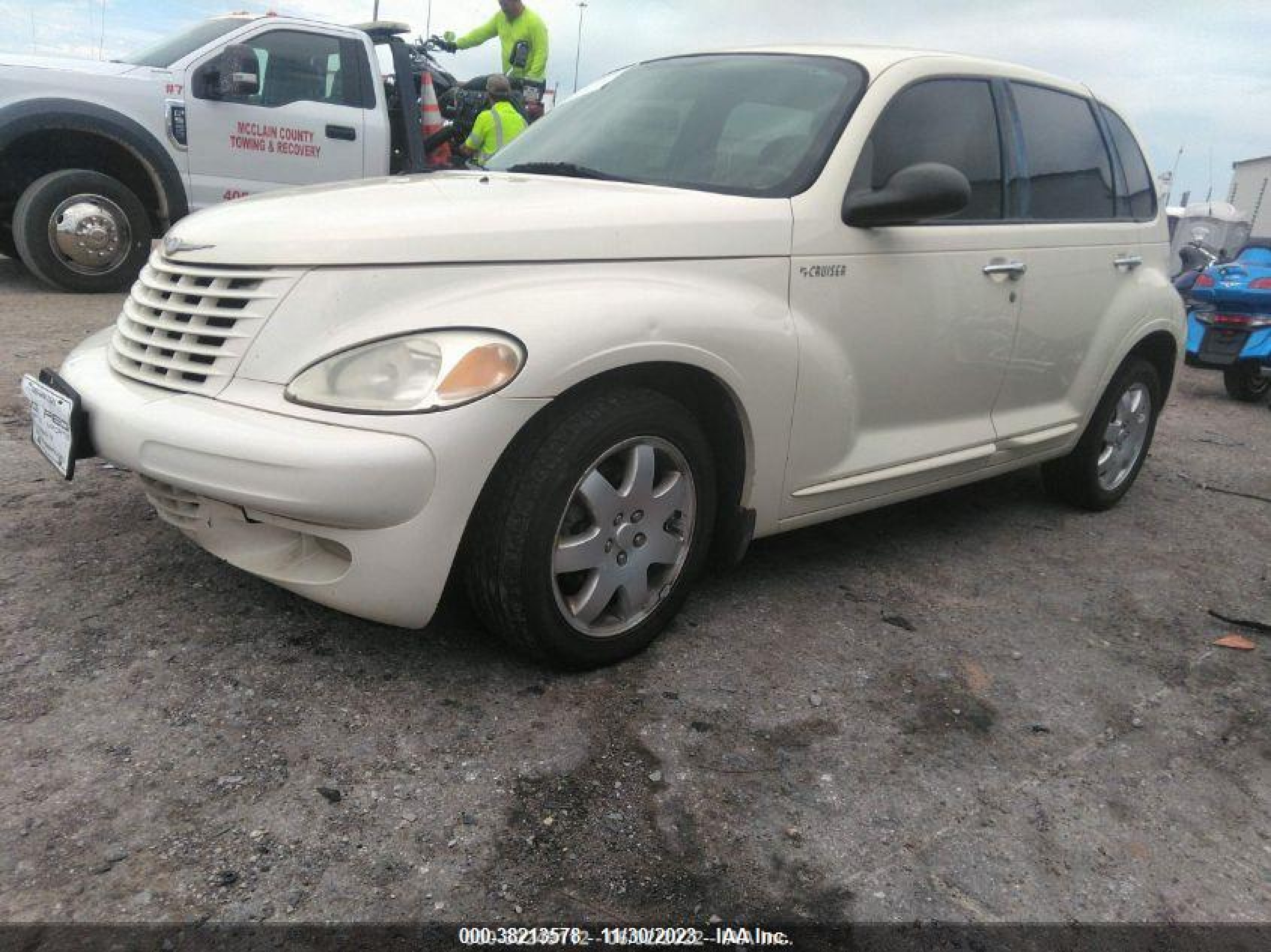 Photo 2 VIN: 3C4FY58B14T251558 - CHRYSLER PT CRUISER 