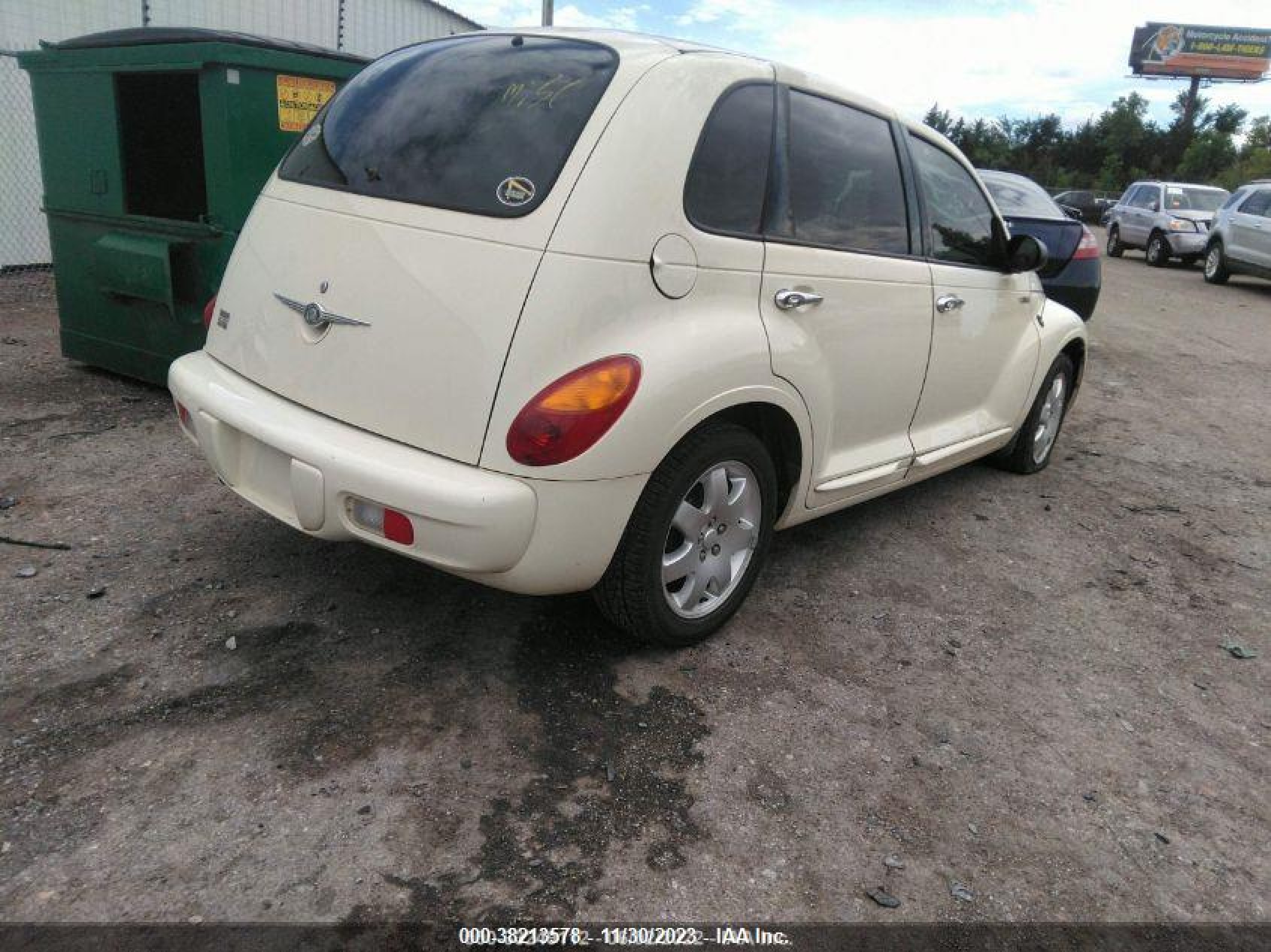 Photo 4 VIN: 3C4FY58B14T251558 - CHRYSLER PT CRUISER 